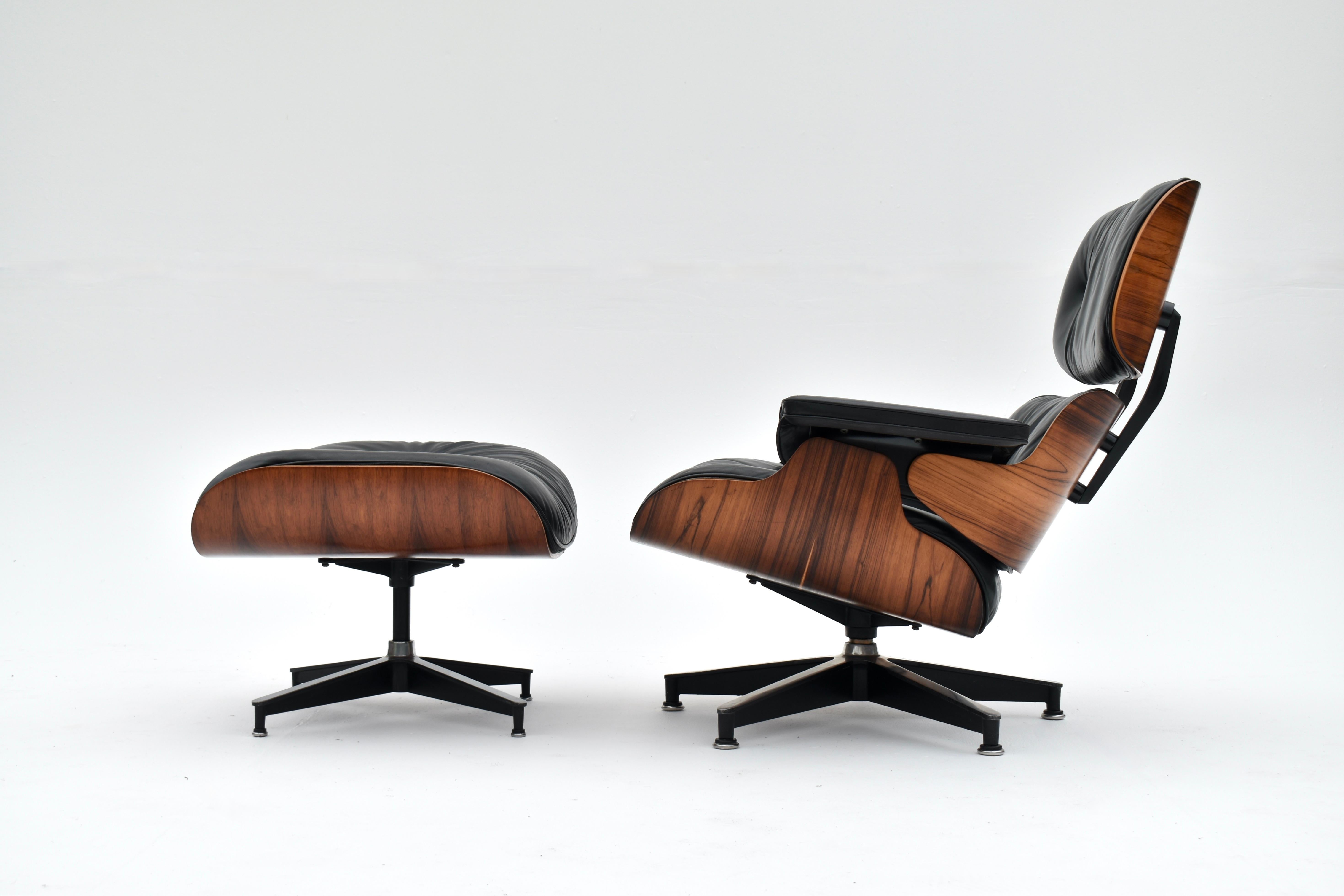 Mid-Century Modern Vintage Black Leather & Rosewood Eames Lounge Chair & Ottoman For Herman Miller