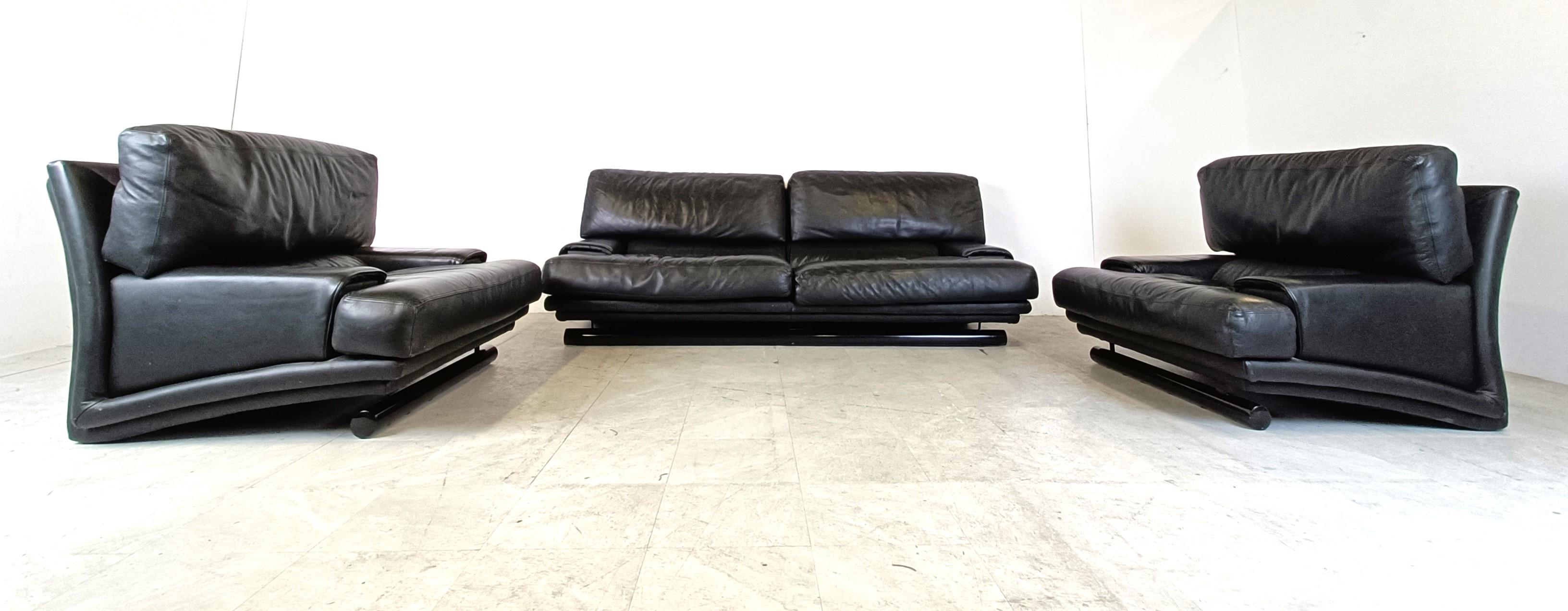 Vintage black leather sofa set, 1970s For Sale 2