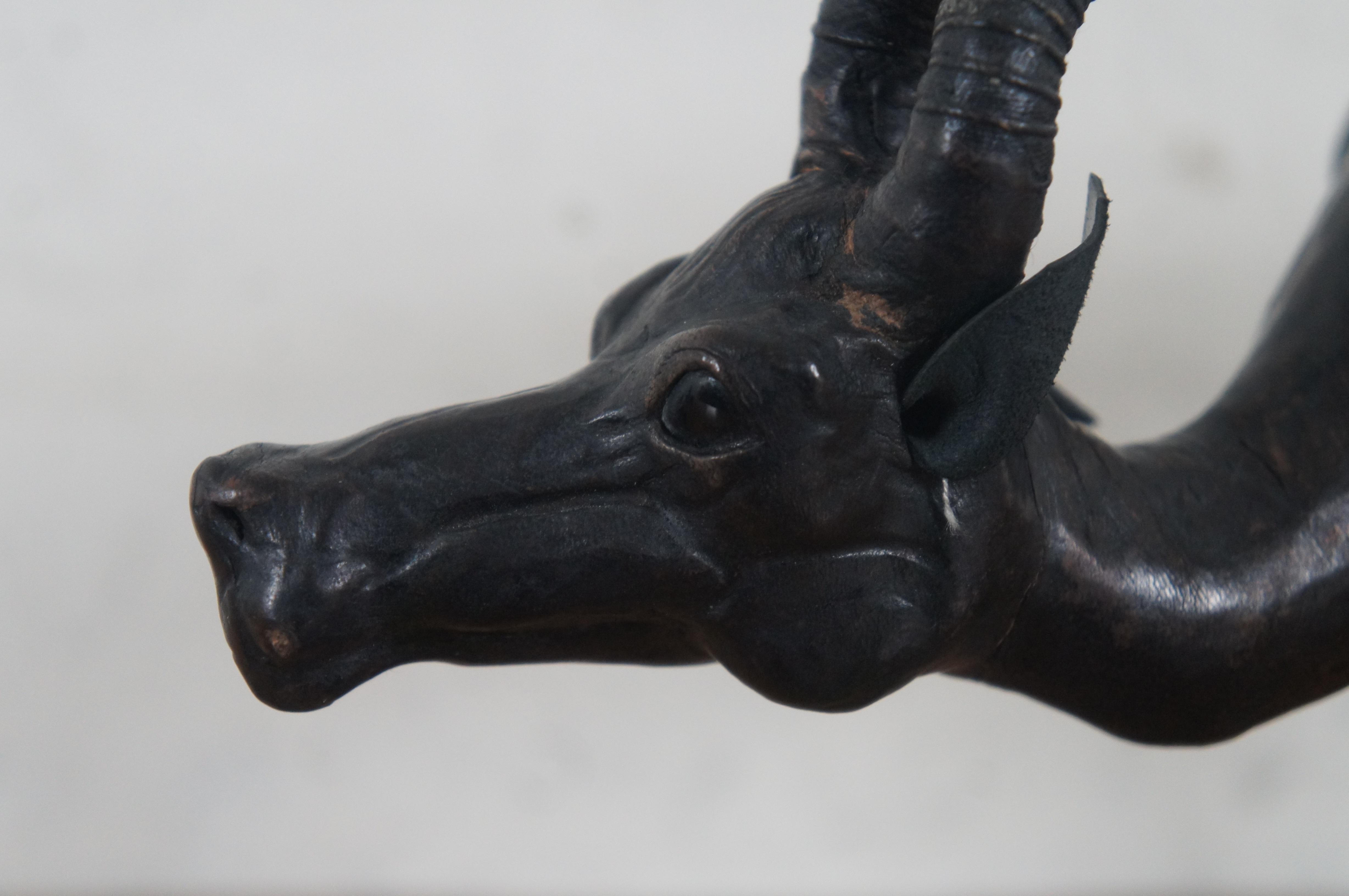 Afrikanische Antelope Gazelle-Skulptur-Figur aus schwarzem Leder mit Lederumwicklung, Vintage, 15