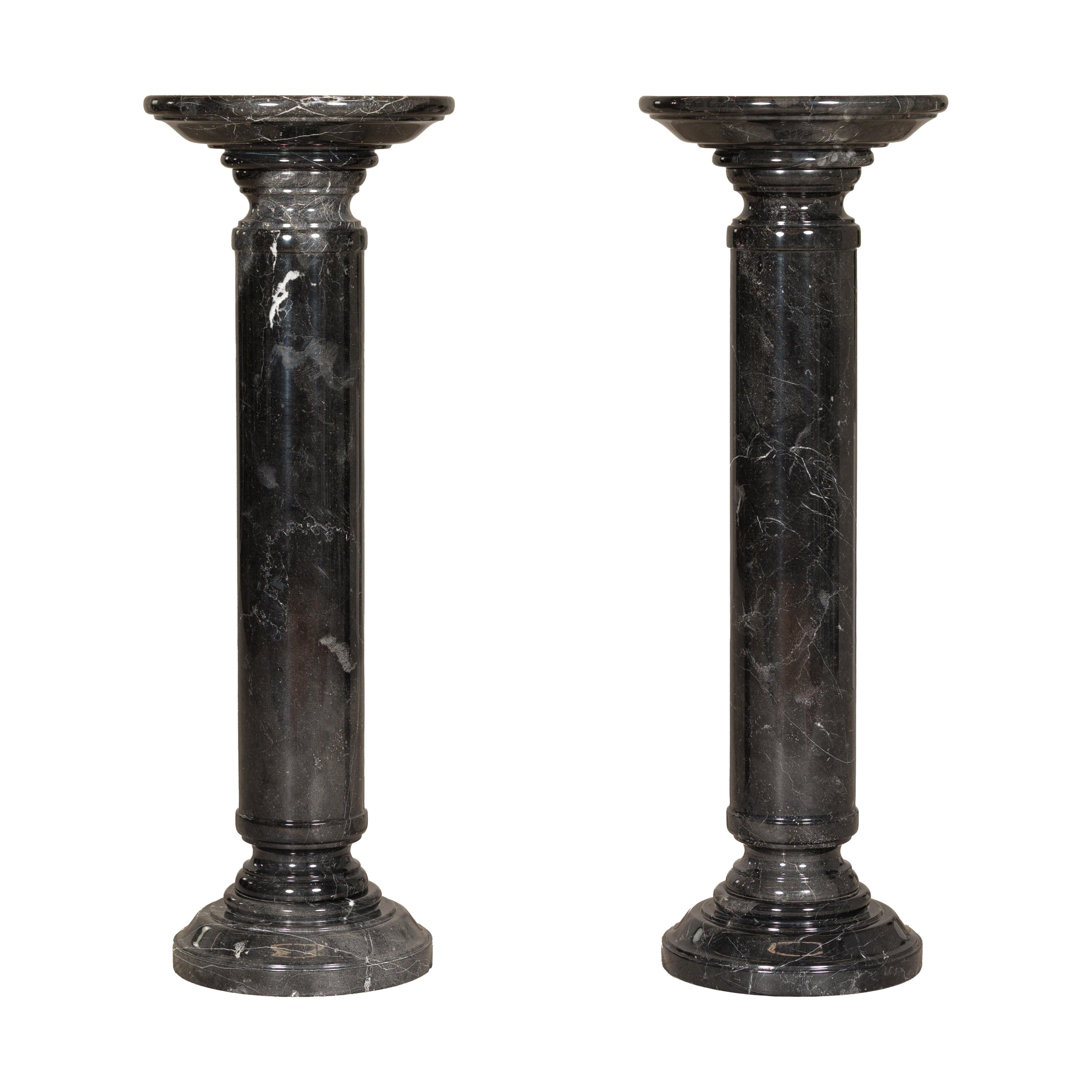 Vintage Black Marble Column Pedestal with White Veiting, Sold Individually en vente 9