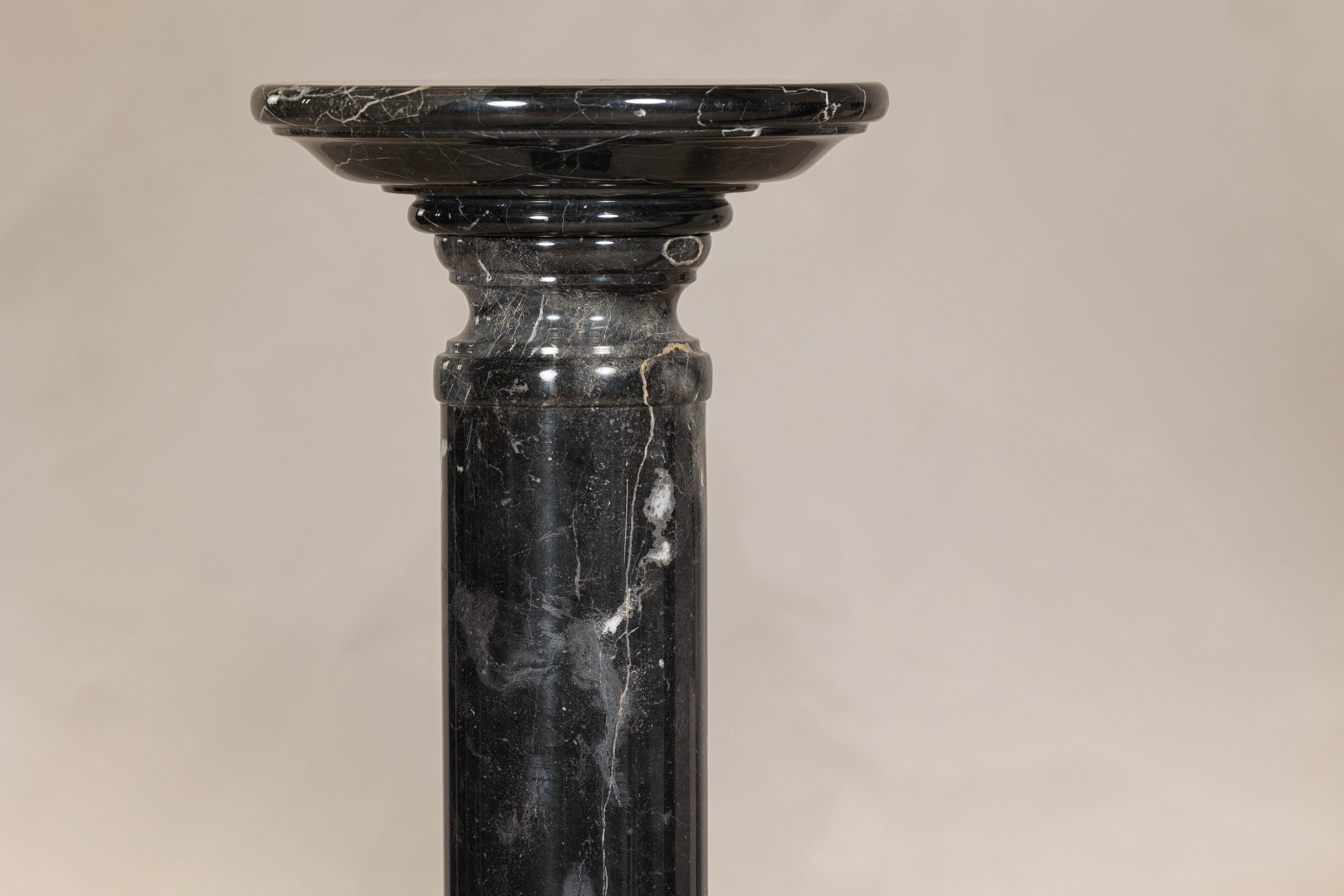 20ième siècle Vintage Black Marble Column Pedestal with White Veiting, Sold Individually en vente