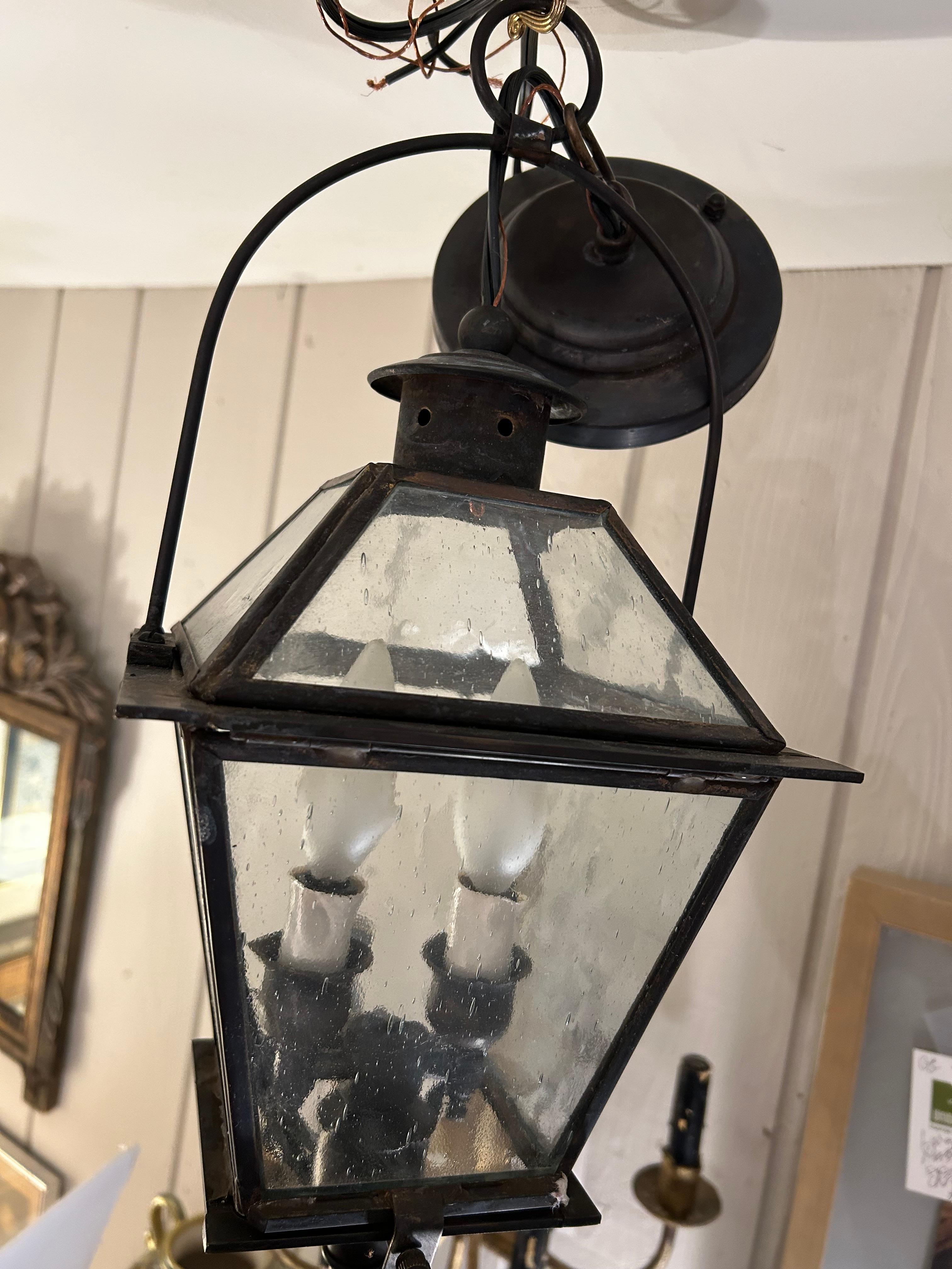 Late 20th Century Vintage Black Metal & Seeded Glass Carriage Lantern For Sale