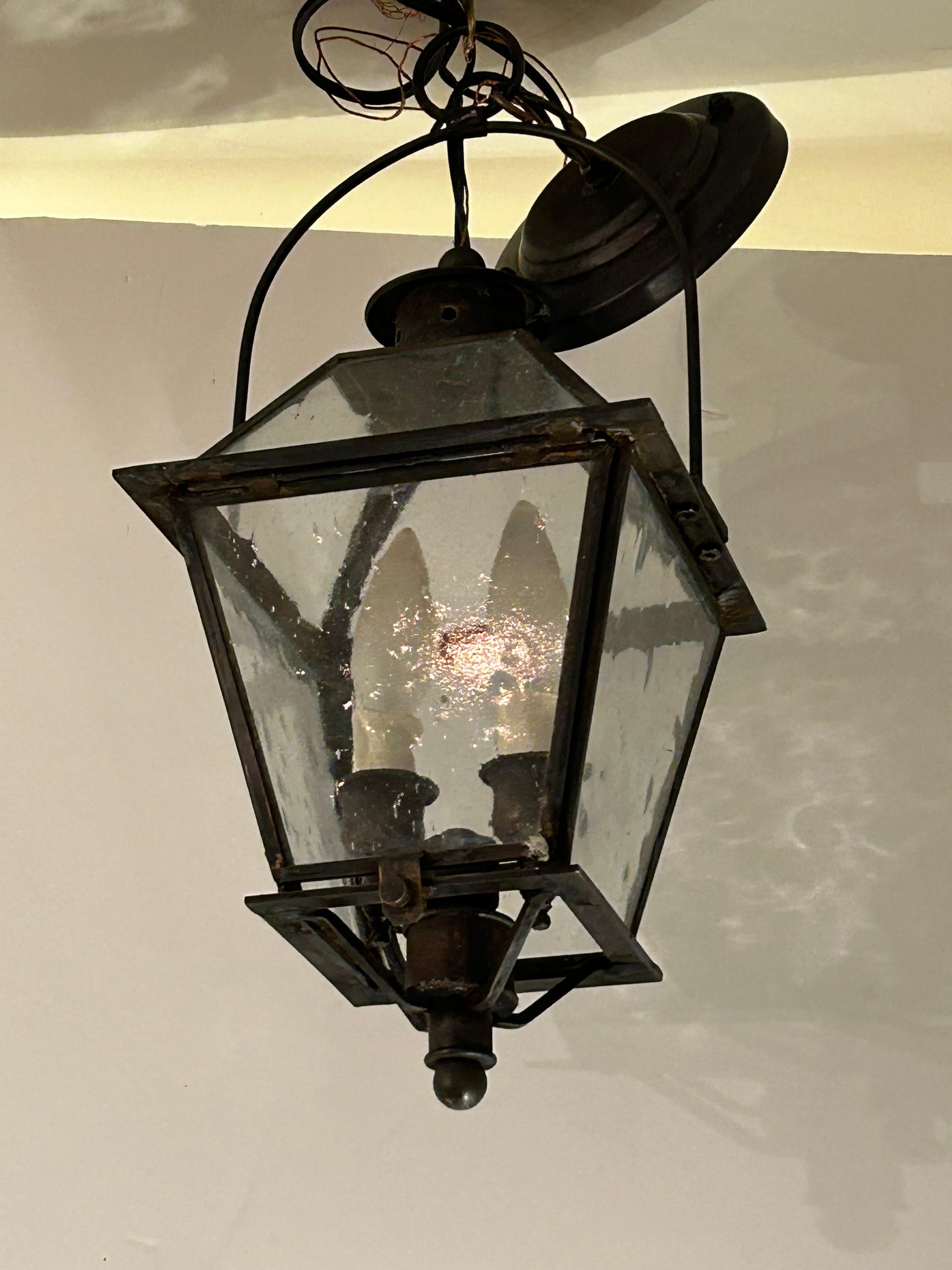 Vintage Black Metal & Seeded Glass Carriage Lantern For Sale 3