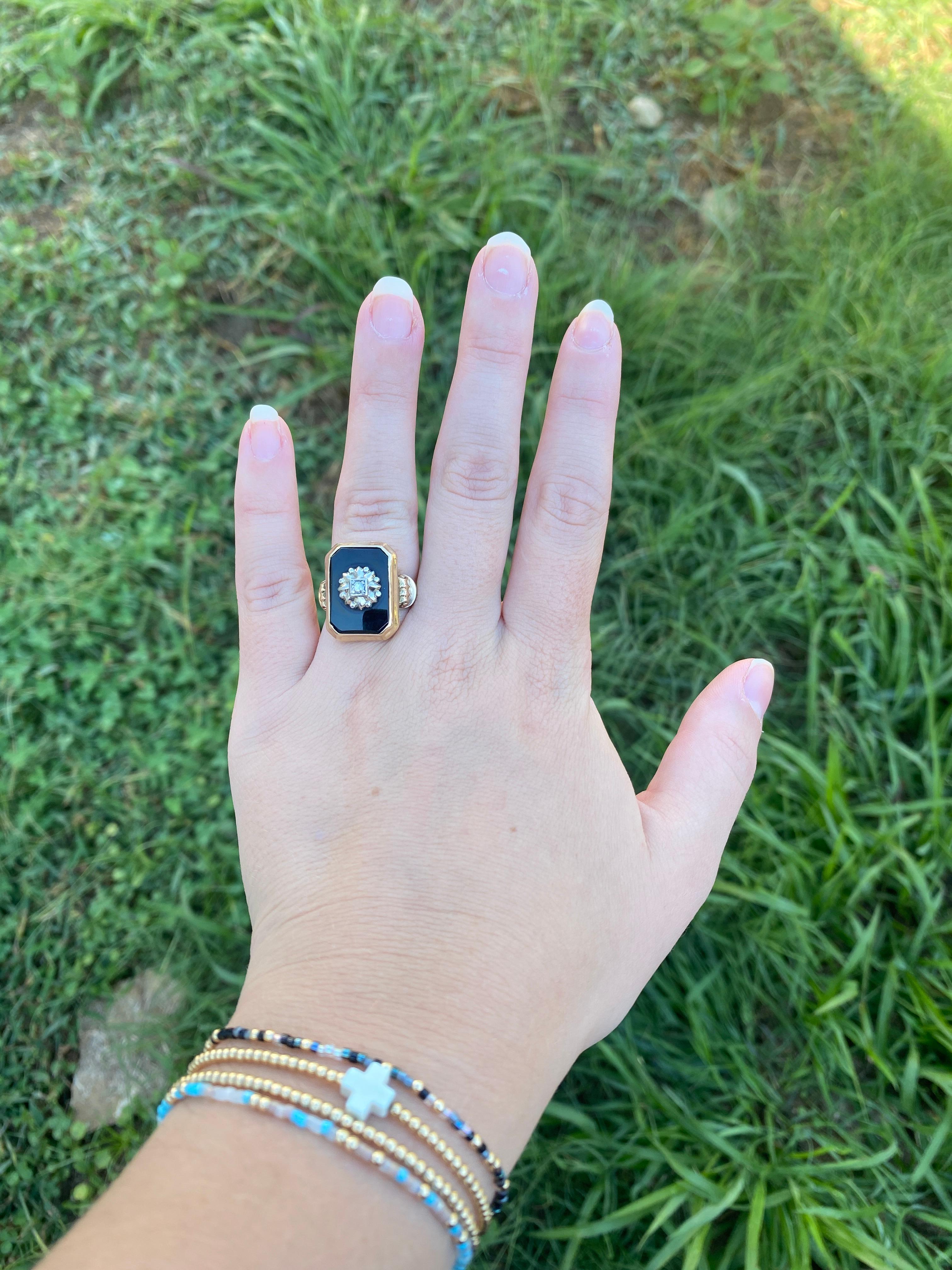 Vintage Schwarzer Onyx und Diamant Statement Ring, 10k Gelbgold, Ringgröße 7 im Angebot 2