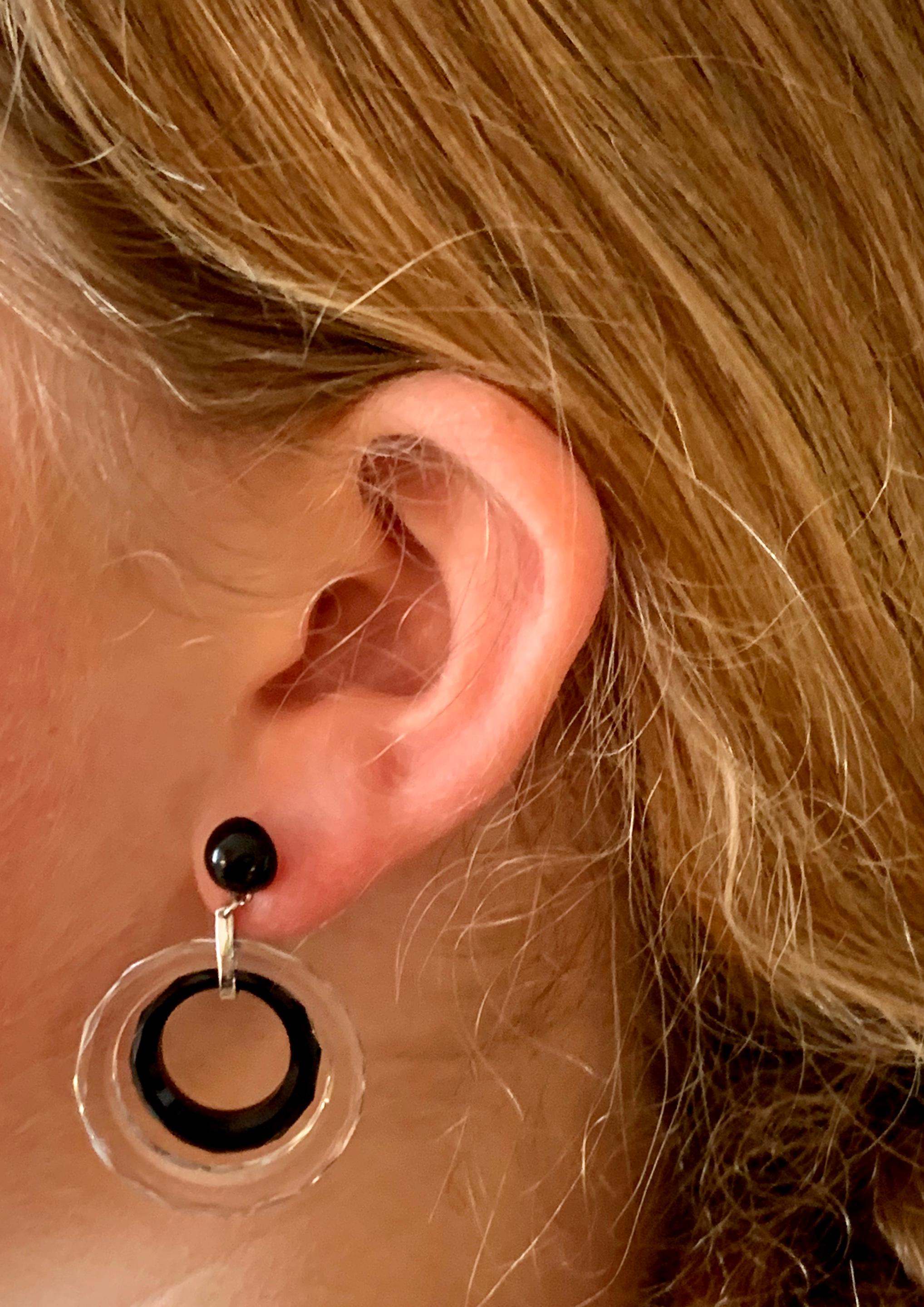 Vintage Black Onyx, Crystal and 14 Karat White Gold Post Earrings For Sale 2