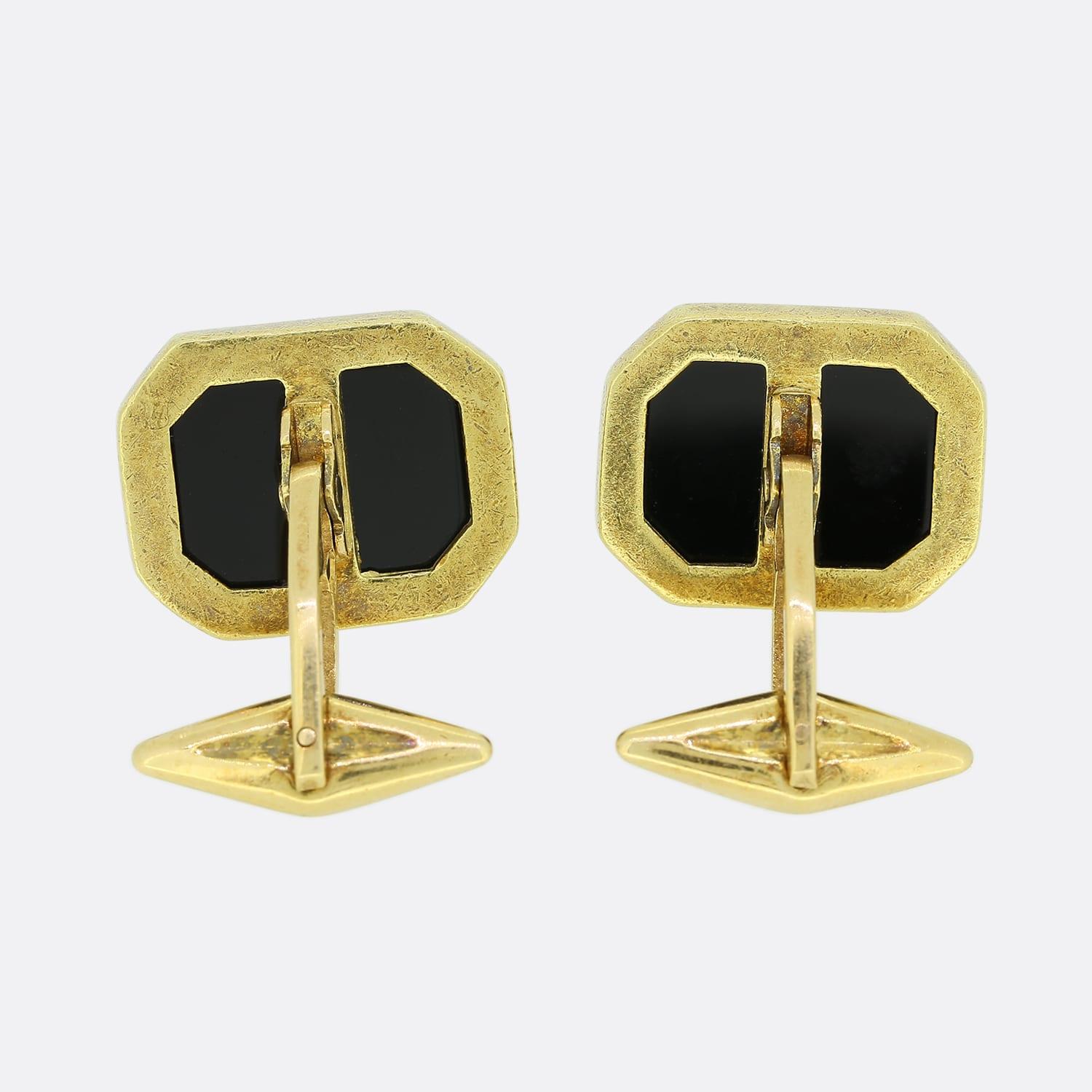 Taille carrée Boutons de manchette vintage en onyx noir en vente