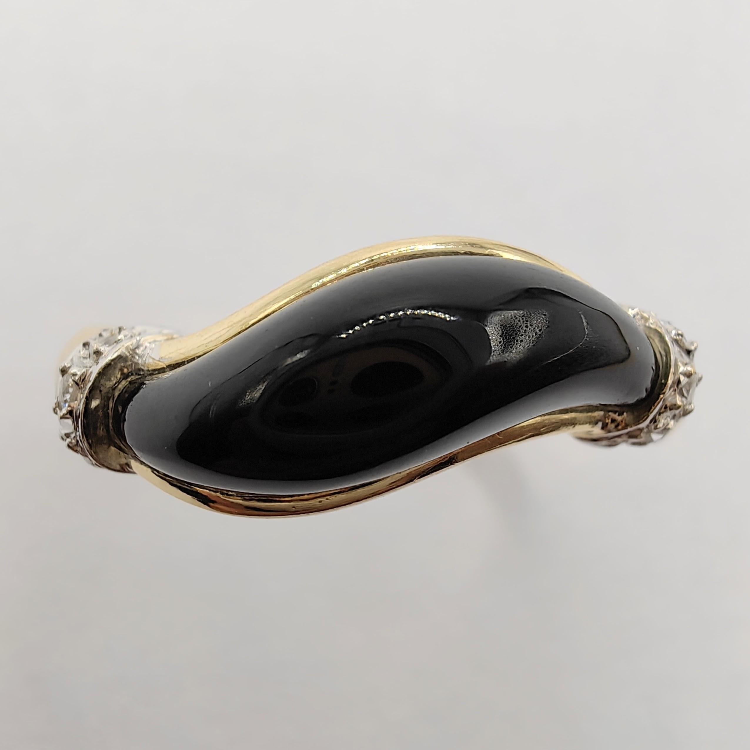 Taille ronde Bague bicolore vintage en or 14k avec onyx noir et diamant en vente
