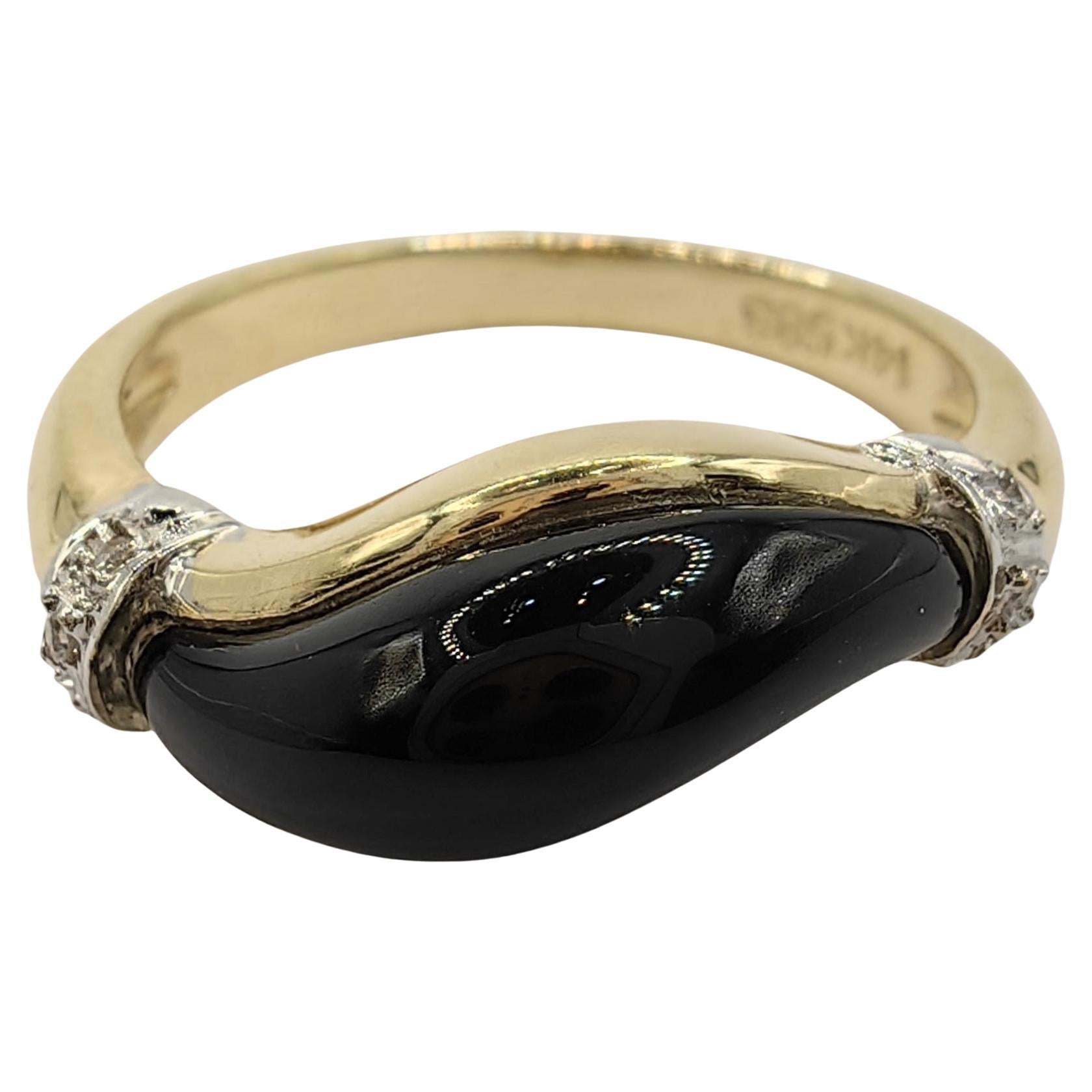 Bague bicolore vintage en or 14k avec onyx noir et diamant en vente