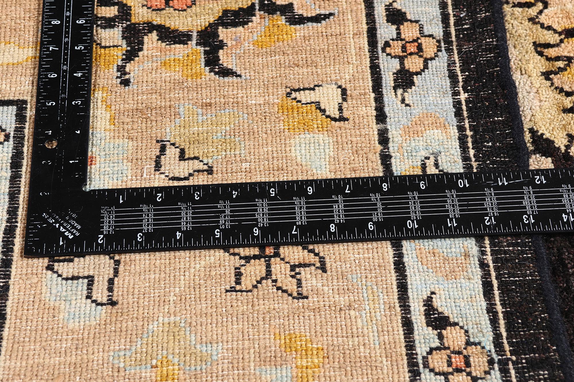 Schwarzer Vintage-Oushak-Teppich mit zeitgenössischem Stil (Wolle) im Angebot