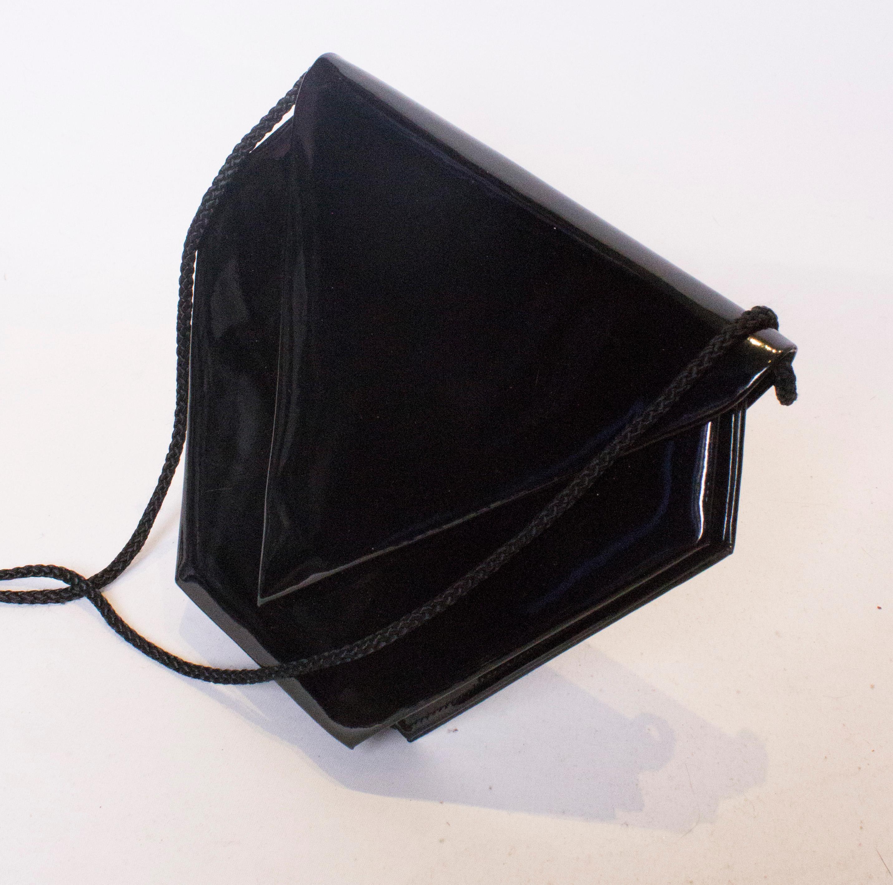 Vintage Black Patent Bag In Good Condition For Sale In London, GB