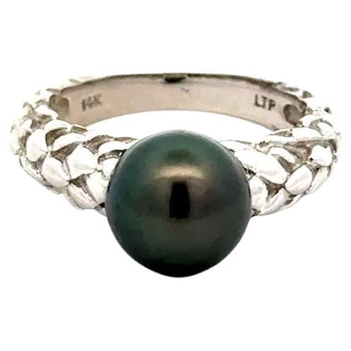 Vintage Black Pearl and Gold Wreath Shank Statement Ring For Sale