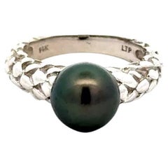 Vintage Black Pearl and Gold Wreath Shank Statement Ring
