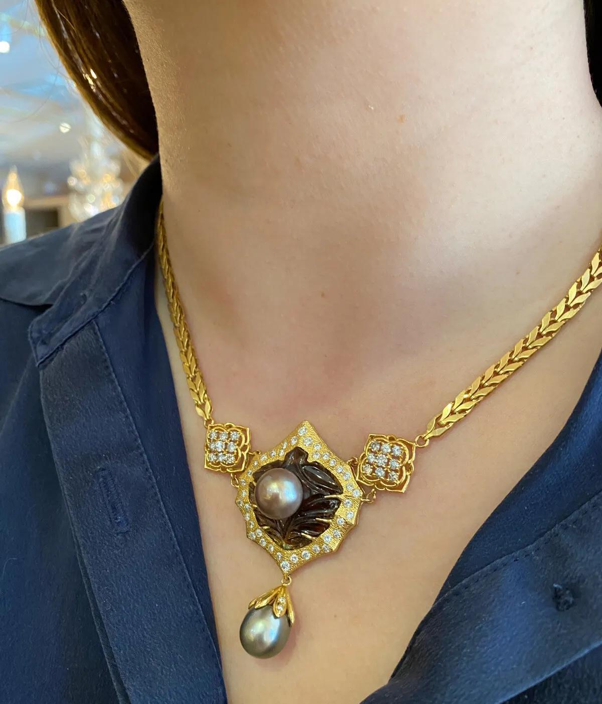 Vintage Black Pearls, Tourmaline and Diamond Necklace in 18k Yellow Gold For Sale 1