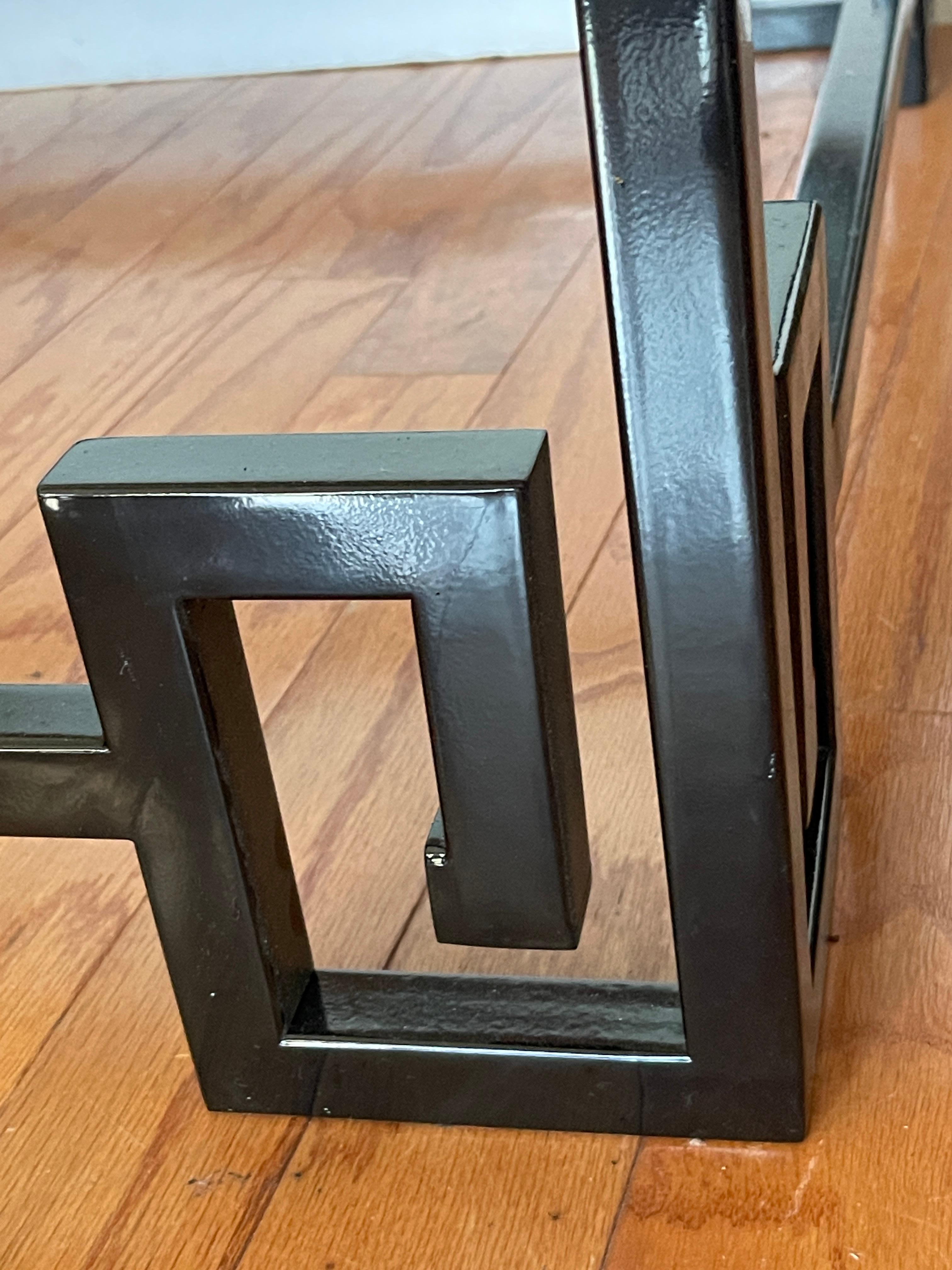 Fer Noir  Table basse en fonte laquée Greek Key Glass Top en vente