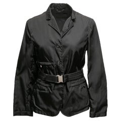 Schwarze Prada Nylonjacke mit Gürtel in Schwarz, Vintage, Größe IT 42