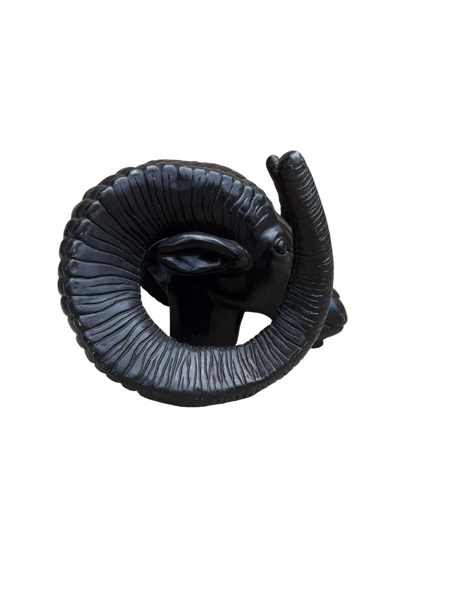Vintage Schwarzer Widderkopf Skulptur (20. Jahrhundert) im Angebot