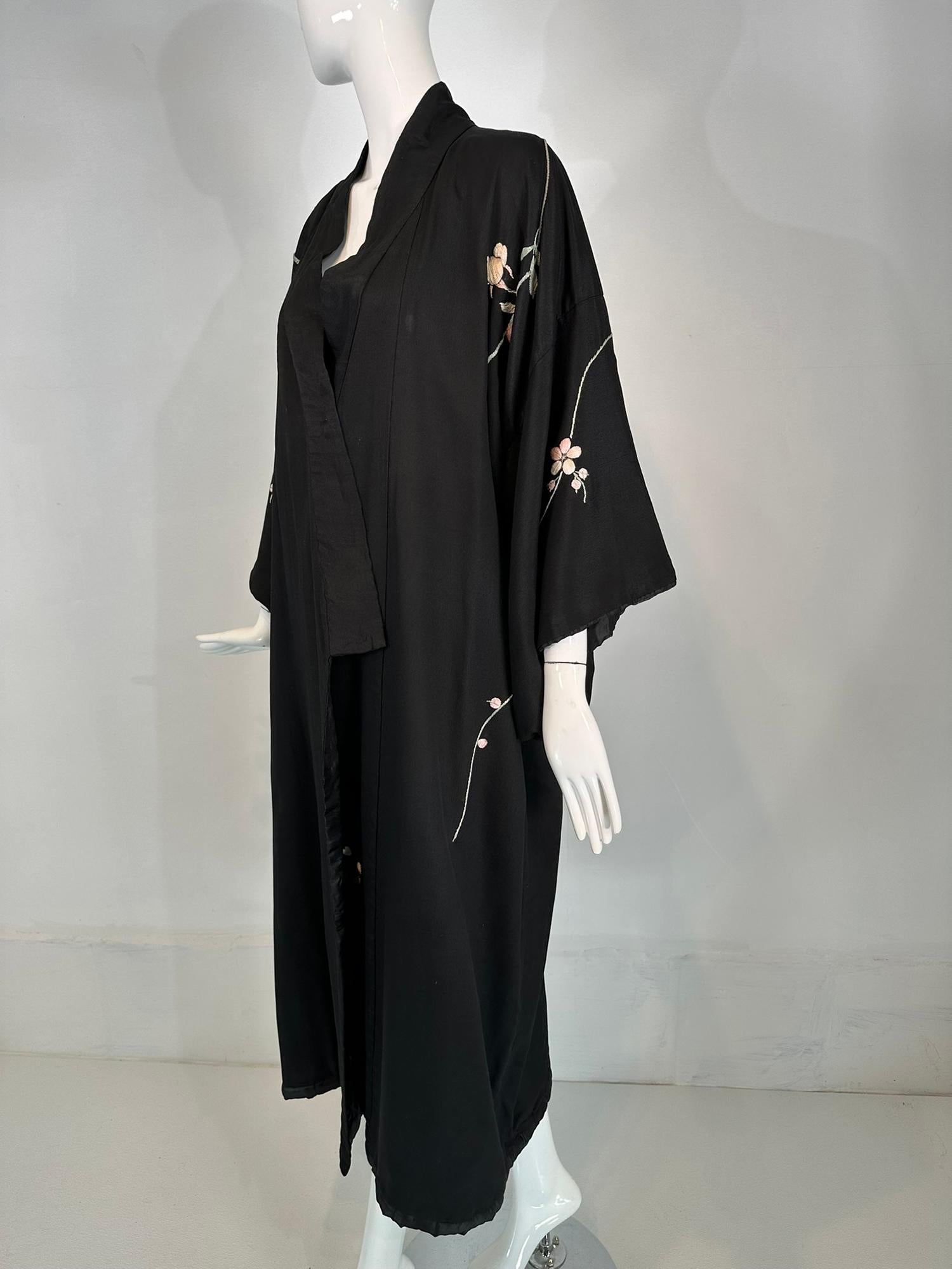 Vintage Black Rayon & Silk Pastel Floral Embroidered Kimono Robe  In Good Condition For Sale In West Palm Beach, FL