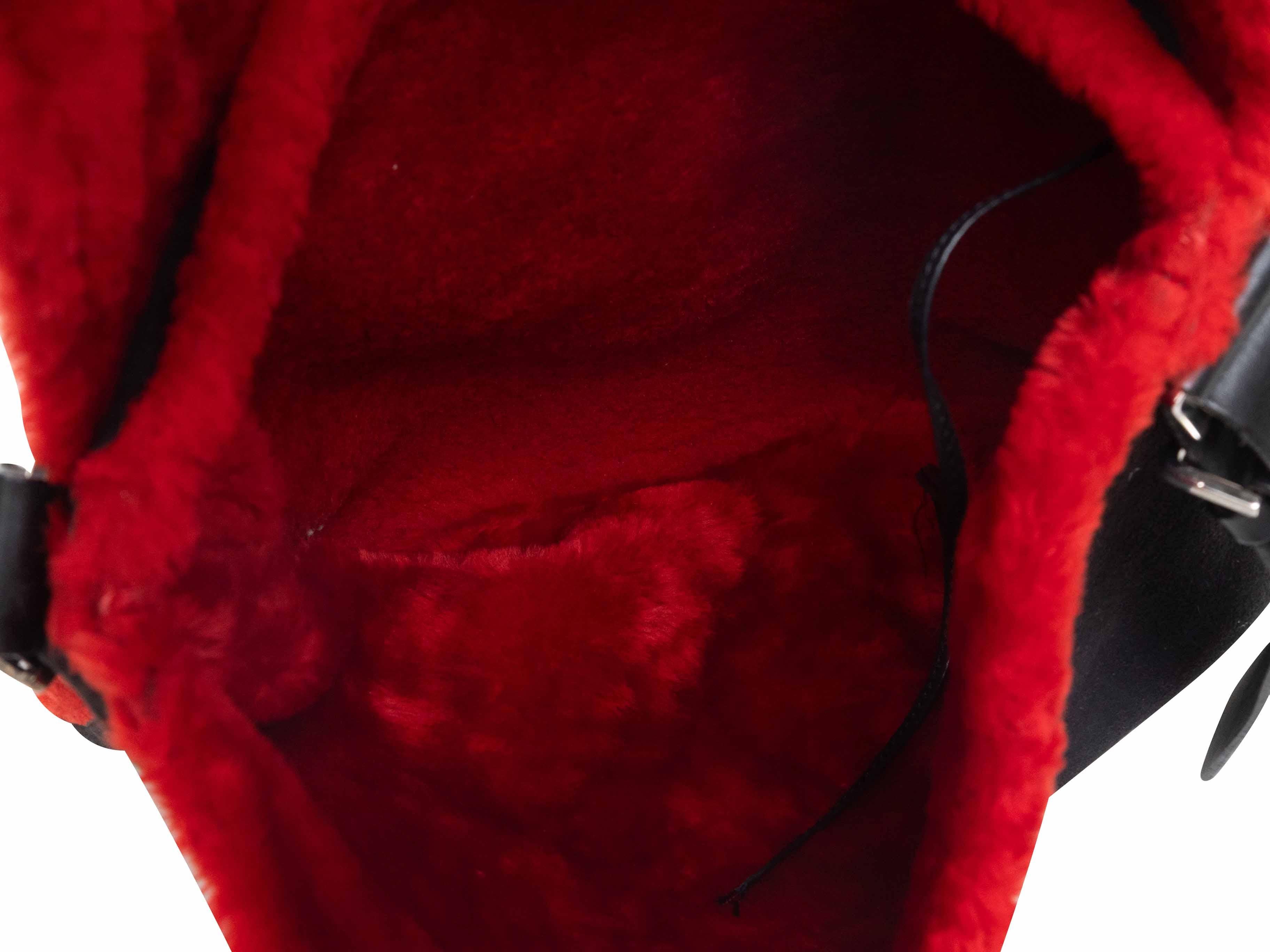 Vintage Black & Red Bottega Veneta Shearling Shoulder Bag Damen im Angebot