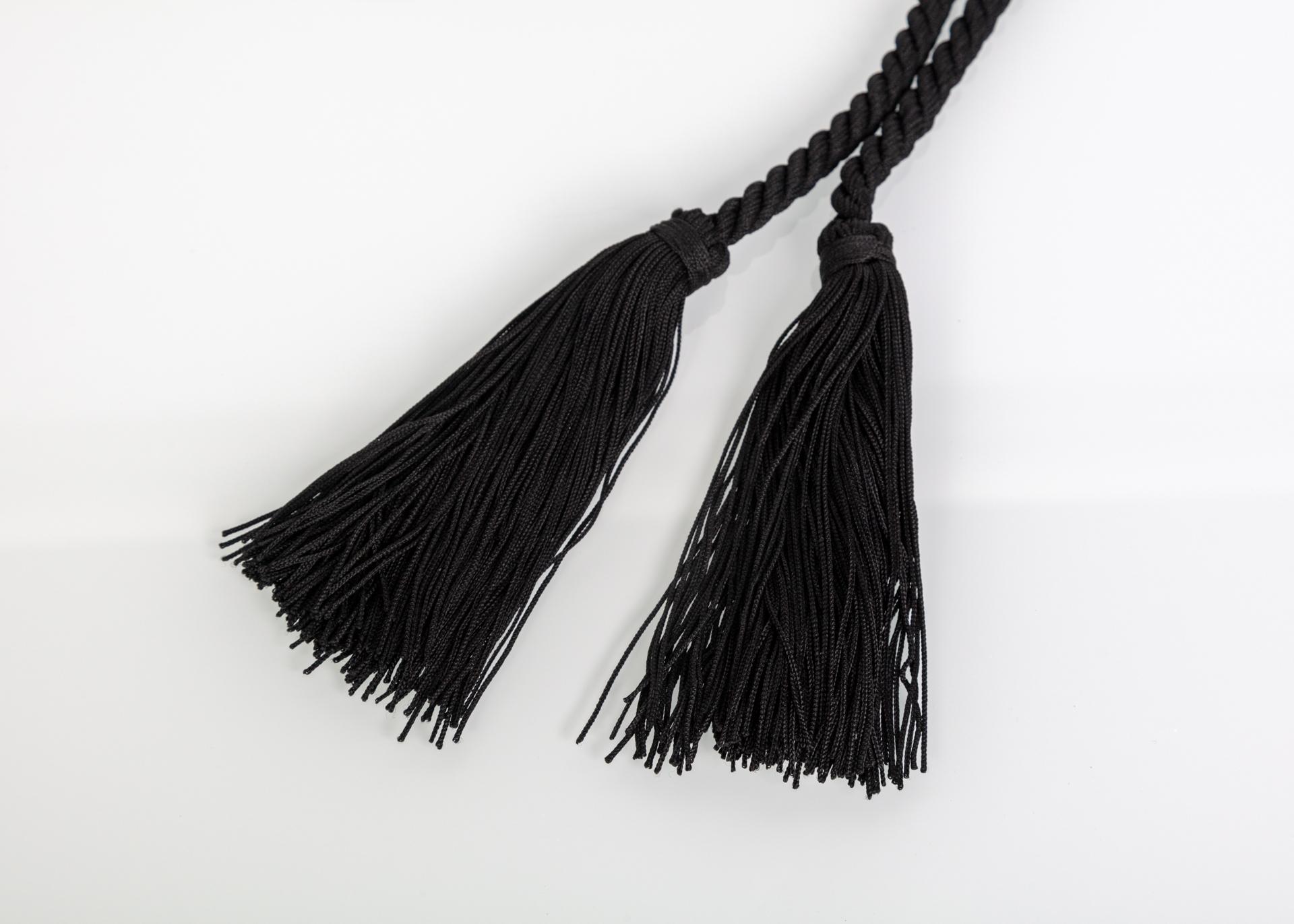 Ceinture originale en corde noire avec boucle en plastique et pampilles, vintage, attribuée à Yves Saint Laurent Excellent état - En vente à Boca Raton, FL