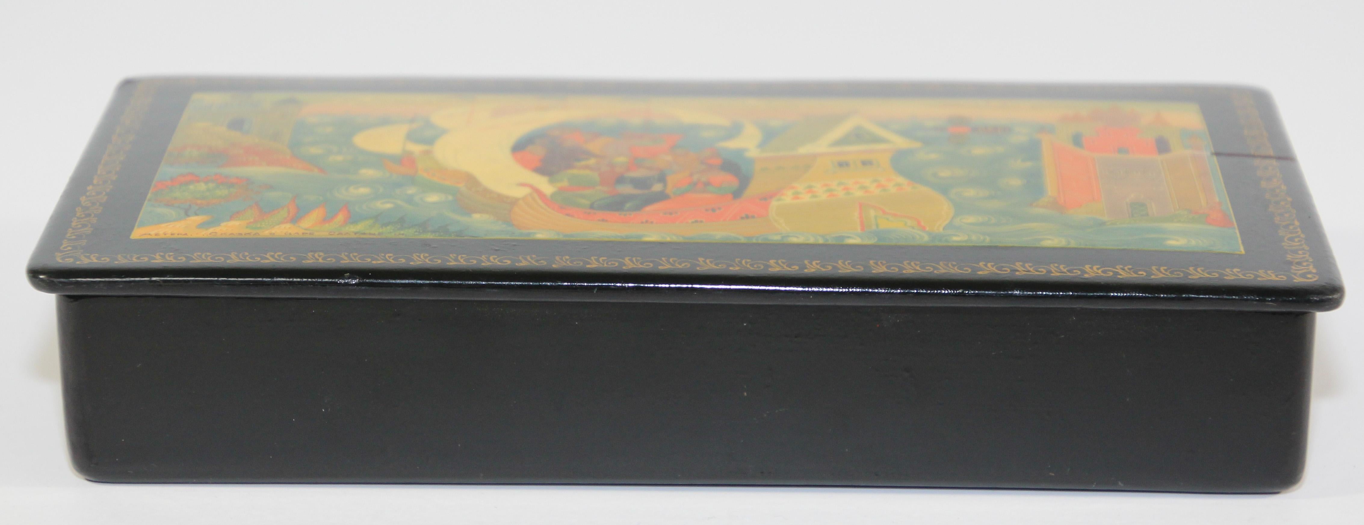 Romanian Vintage Black Russian Lacquered Box with Hand Painted Top