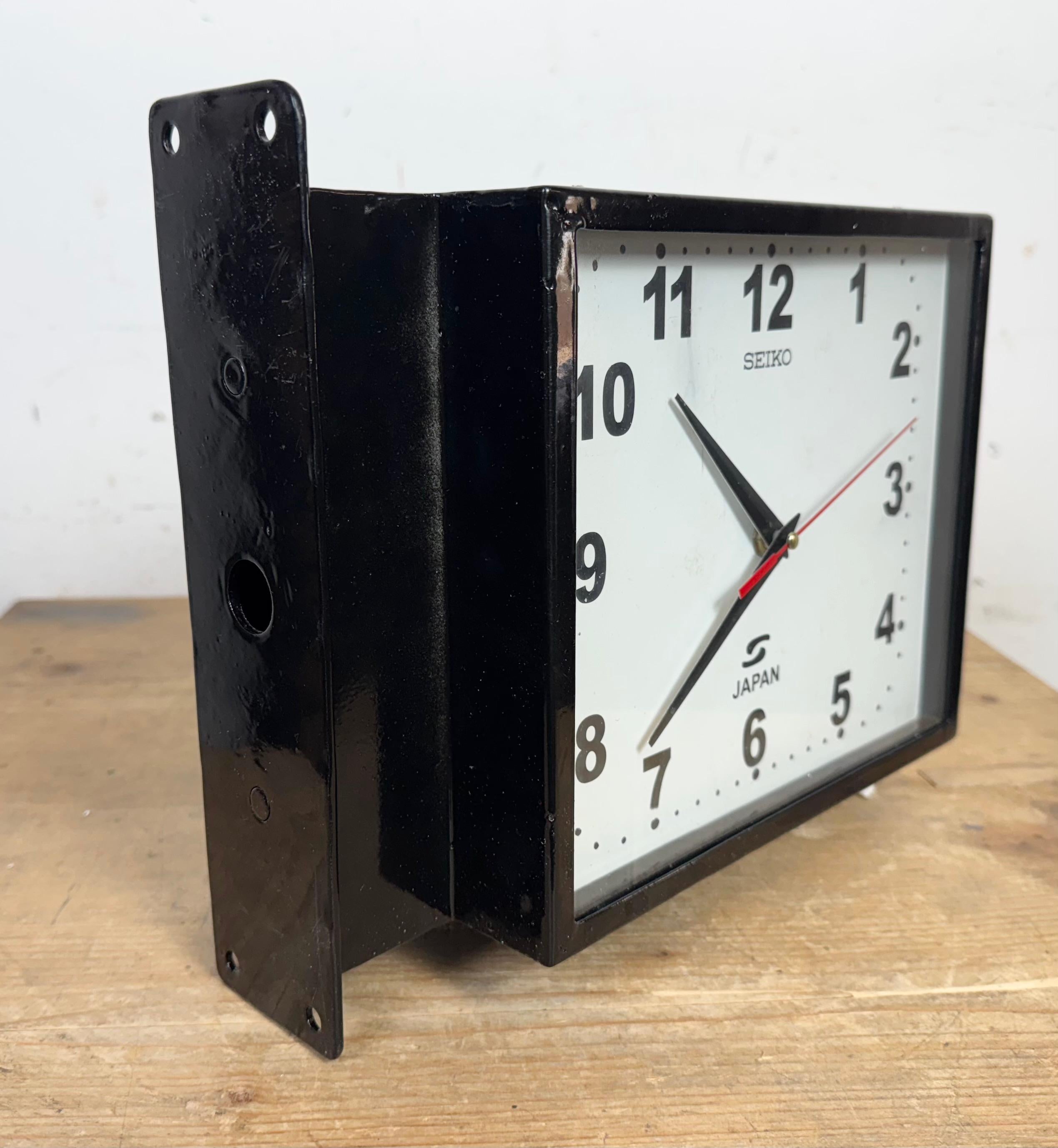 Reloj de pared vintage Seiko Maritime negro de doble cara, años 1970 7