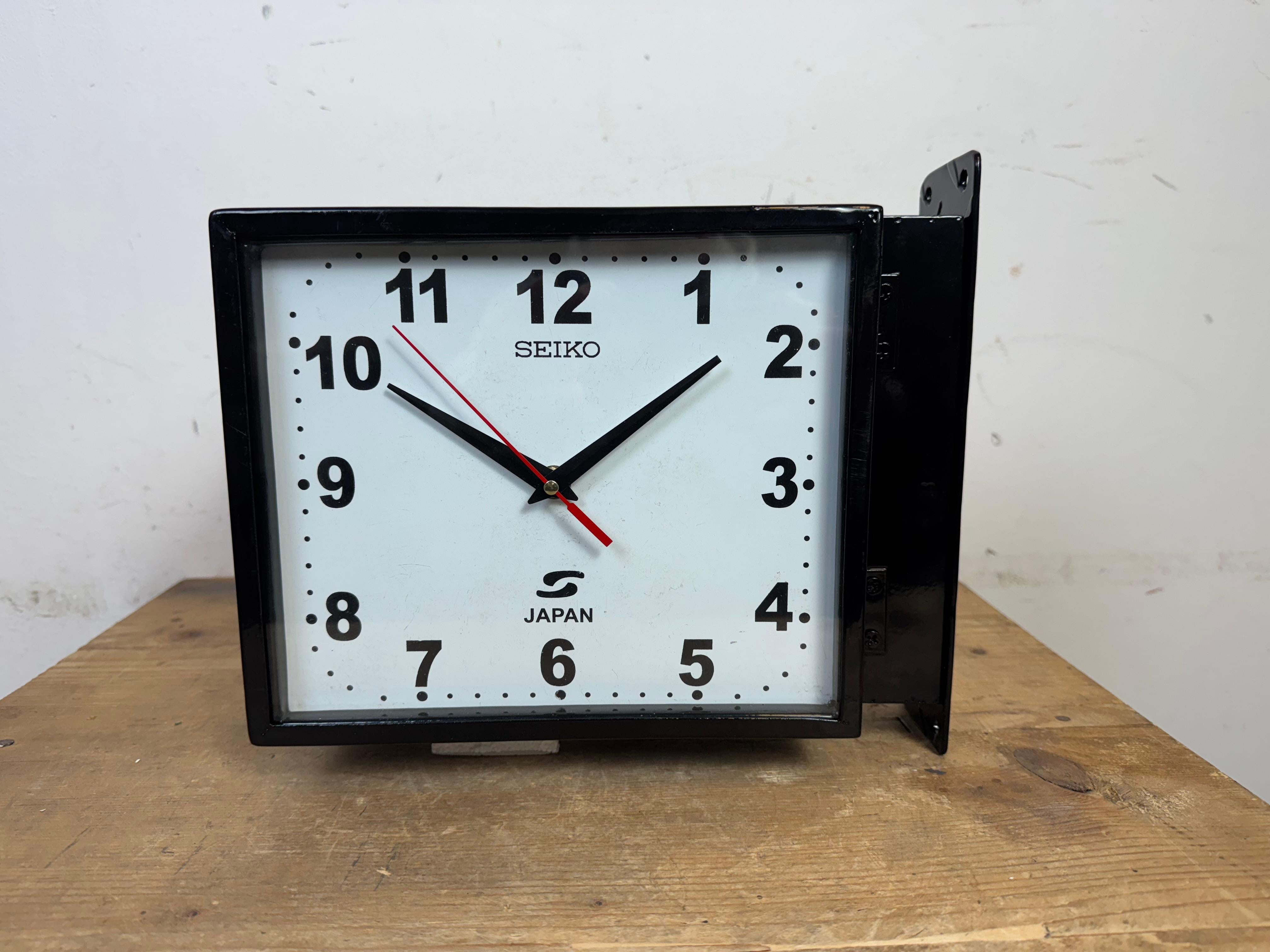 Reloj de pared vintage Seiko Maritime negro de doble cara, años 1970 8