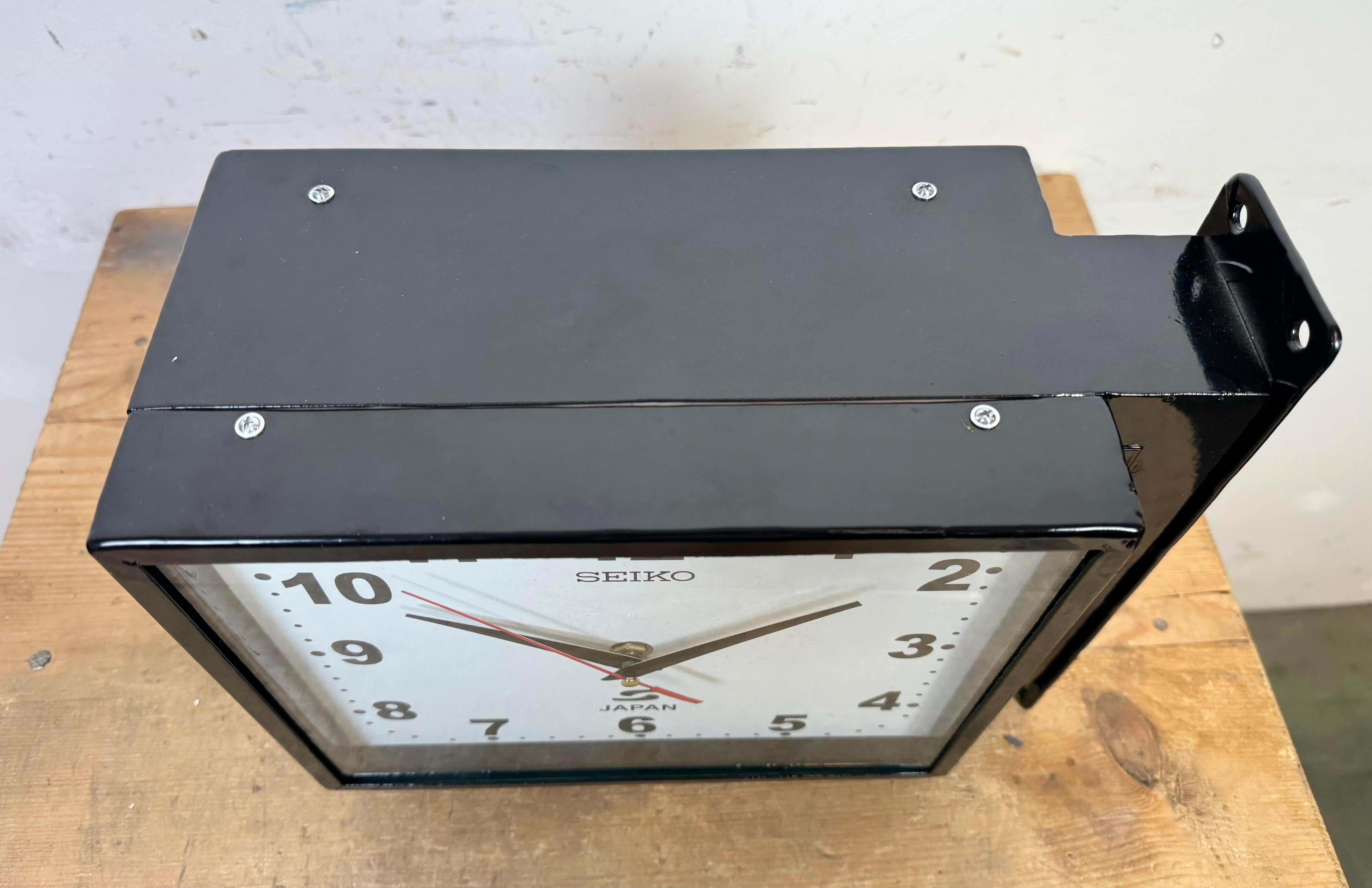 Reloj de pared vintage Seiko Maritime negro de doble cara, años 1970 11