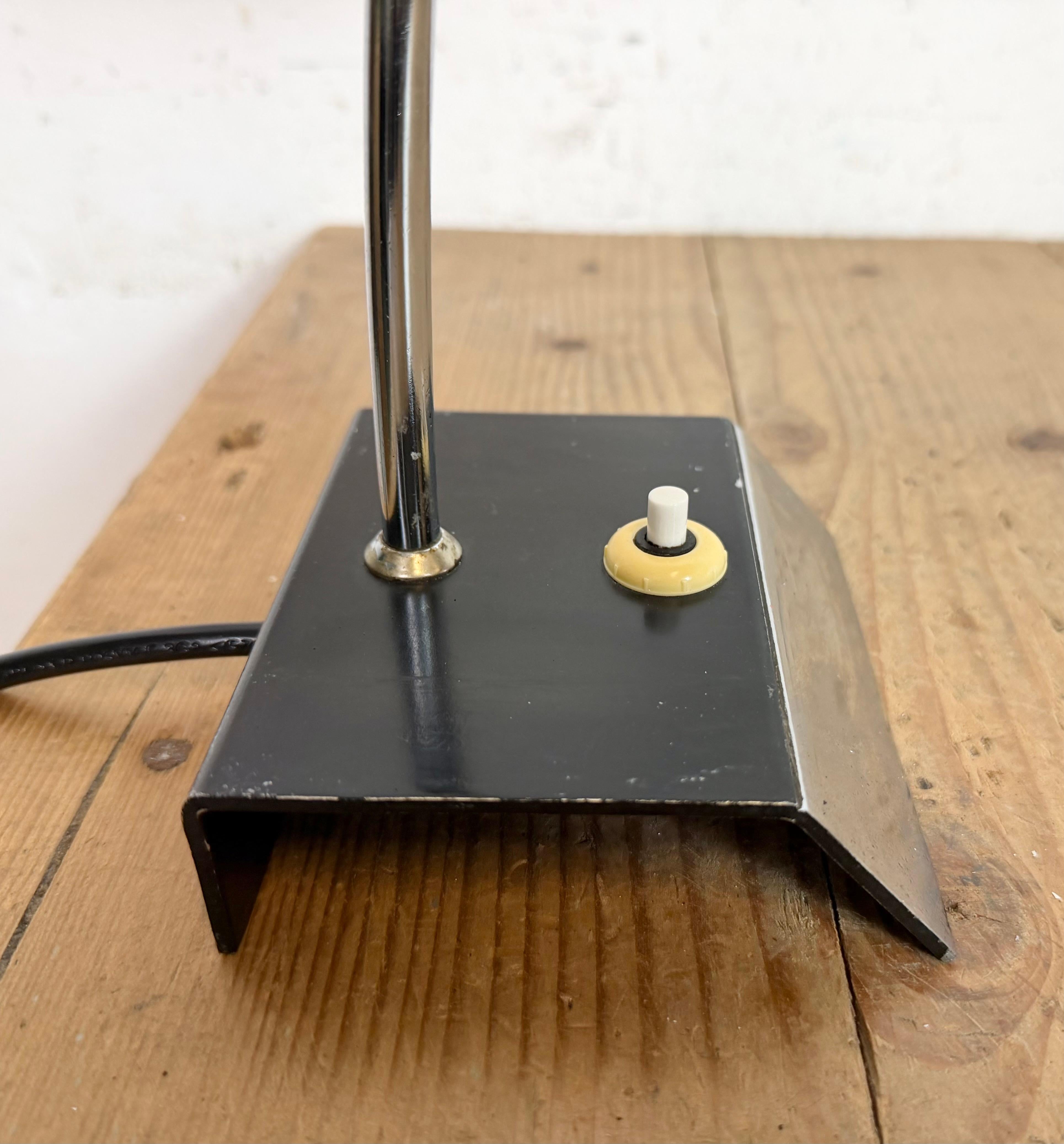 Lampe à poser vintage noire par Josef Hůrka pour Napako, 1960s en vente 3