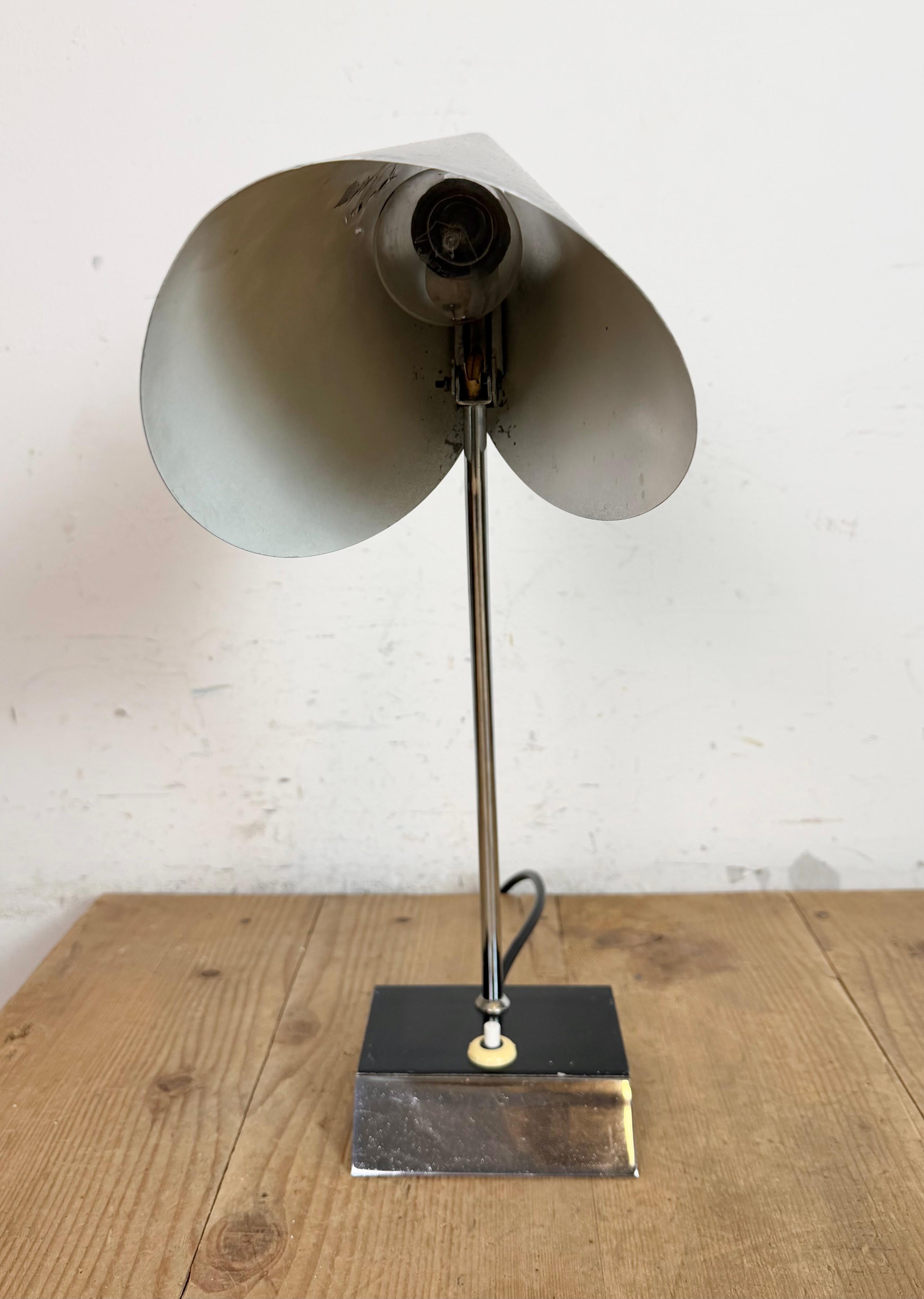 Lampe à poser vintage noire par Josef Hůrka pour Napako, 1960s en vente 6