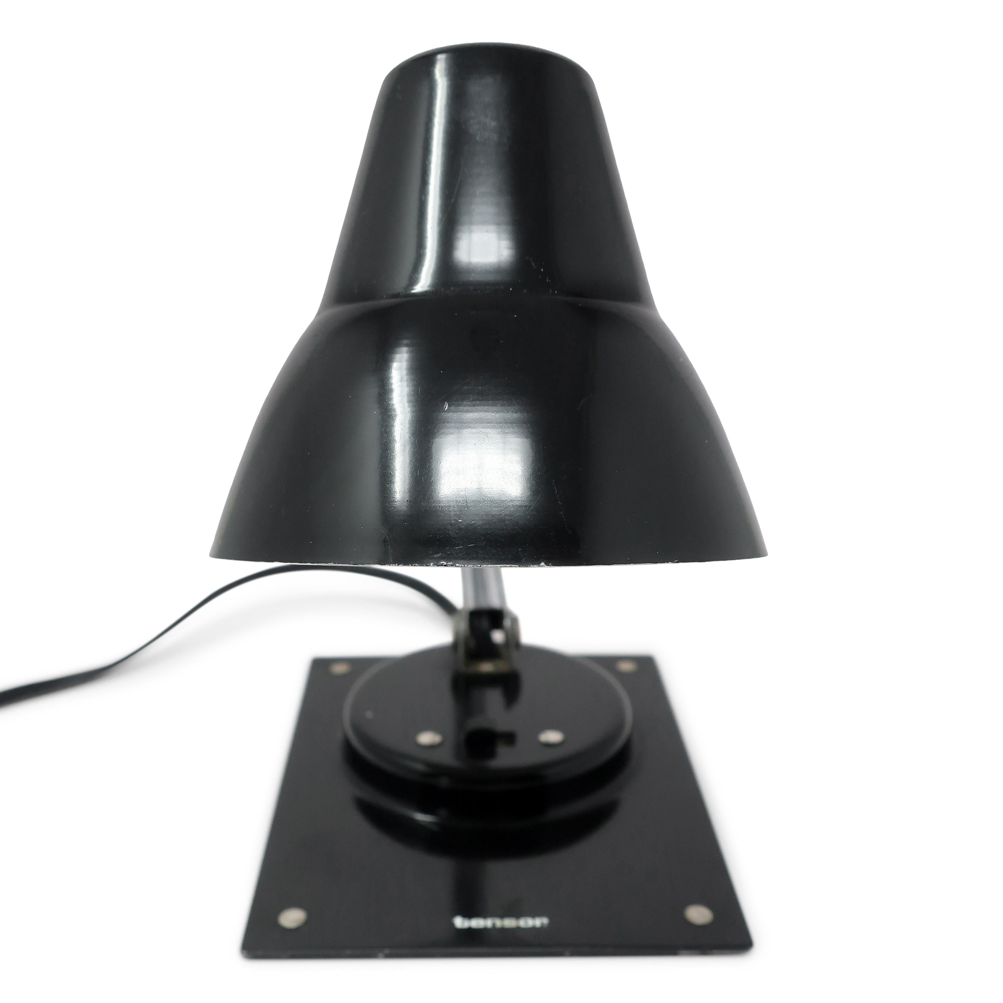 20th Century Vintage Black Tensor IL 400 Folding Desk Lamp For Sale