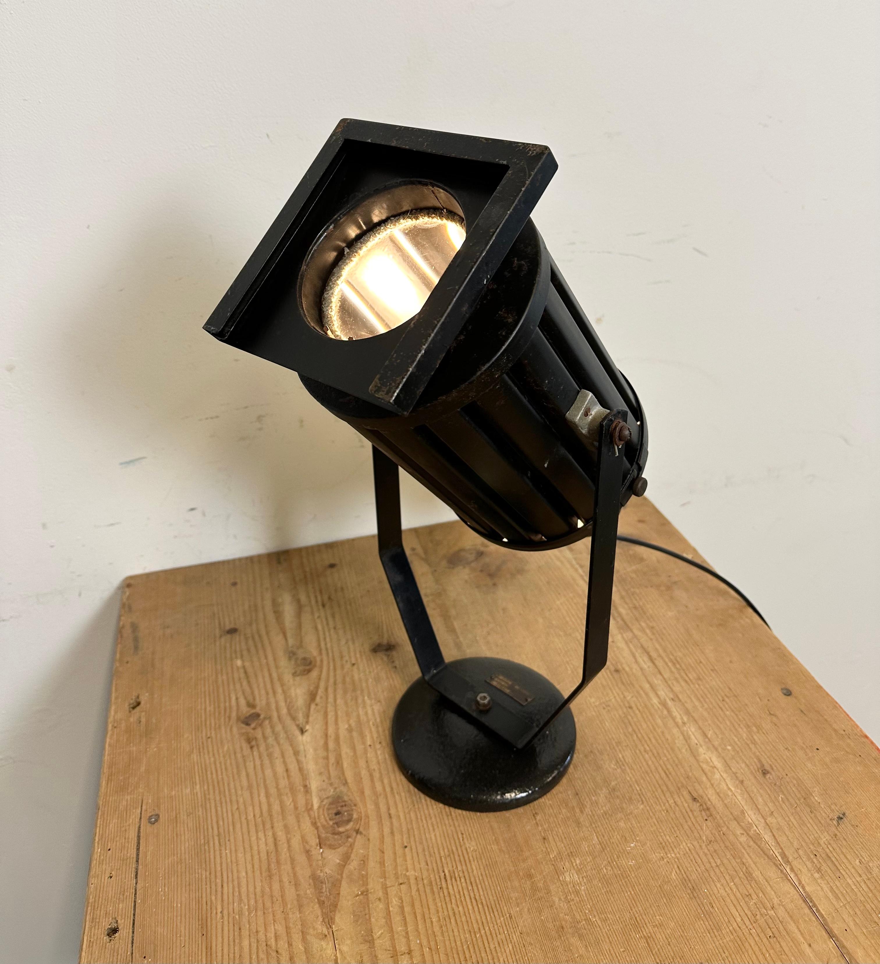 Vintage Black Theatre Spotlight Table Lamp, 1960s For Sale 11