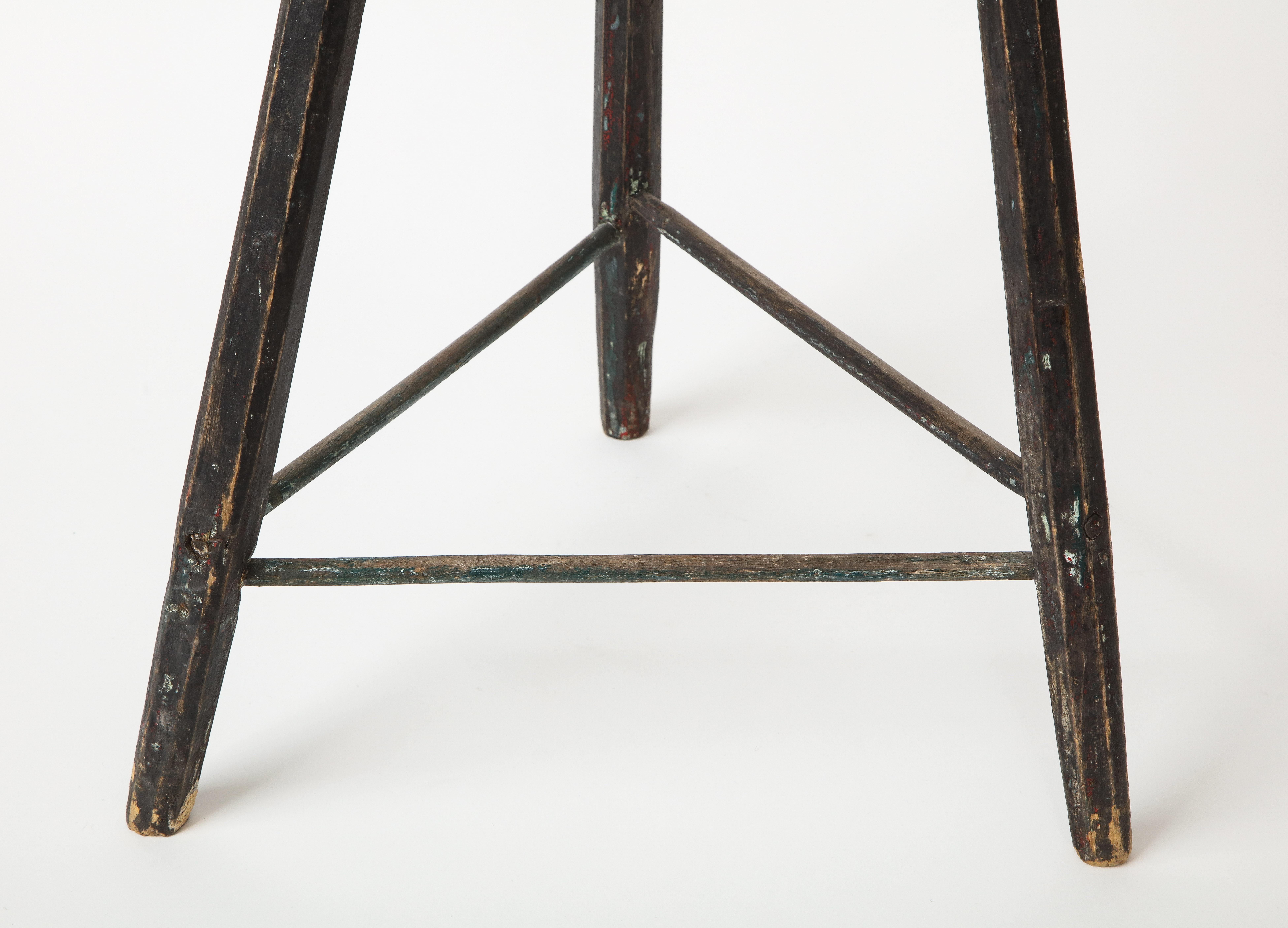 Vintage Black Tripod Stool with Rustic Wood Top In Good Condition In New York City, NY