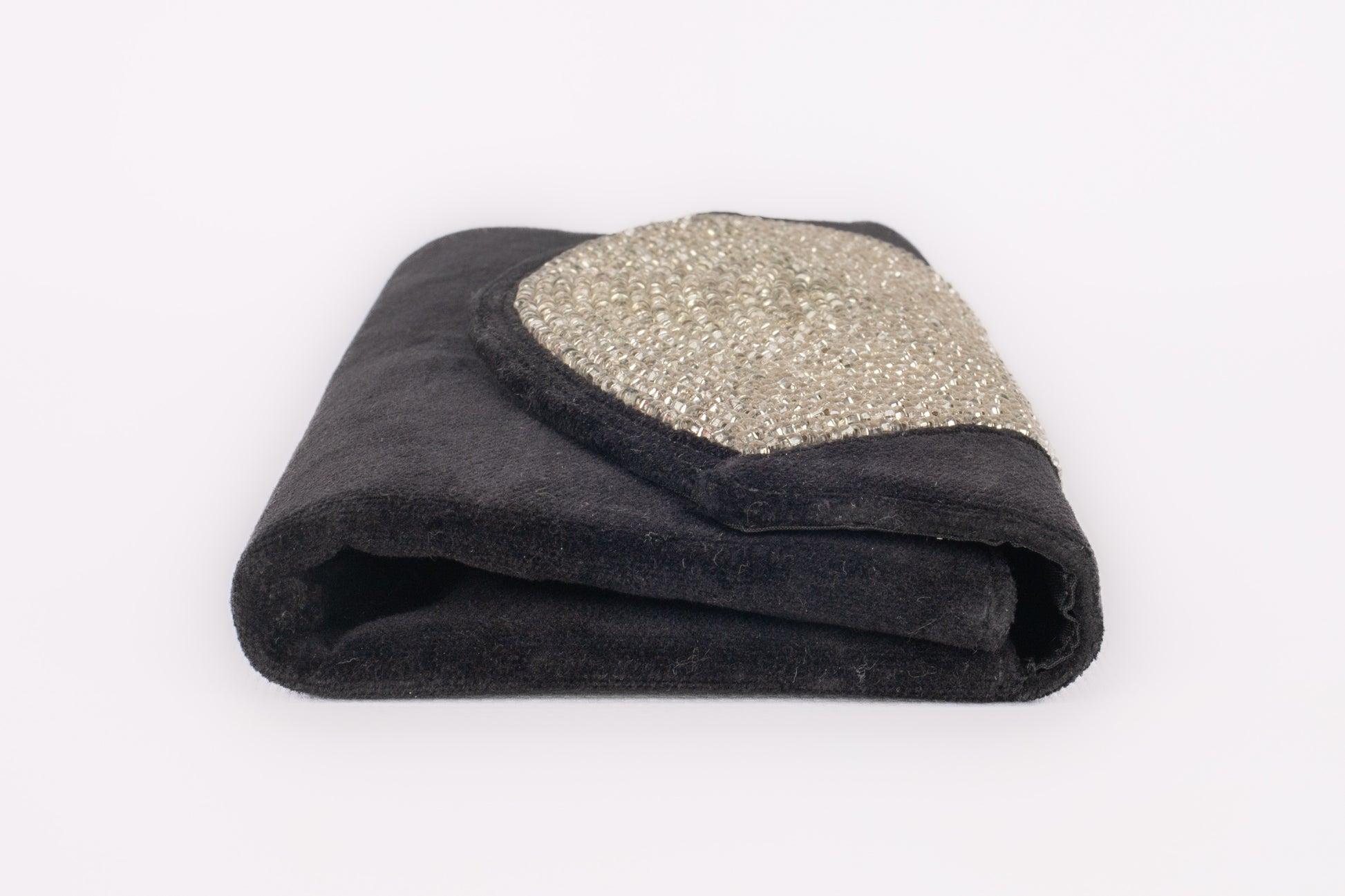 Pochette vintage in velluto nero In condizioni ottime in vendita a SAINT-OUEN-SUR-SEINE, FR