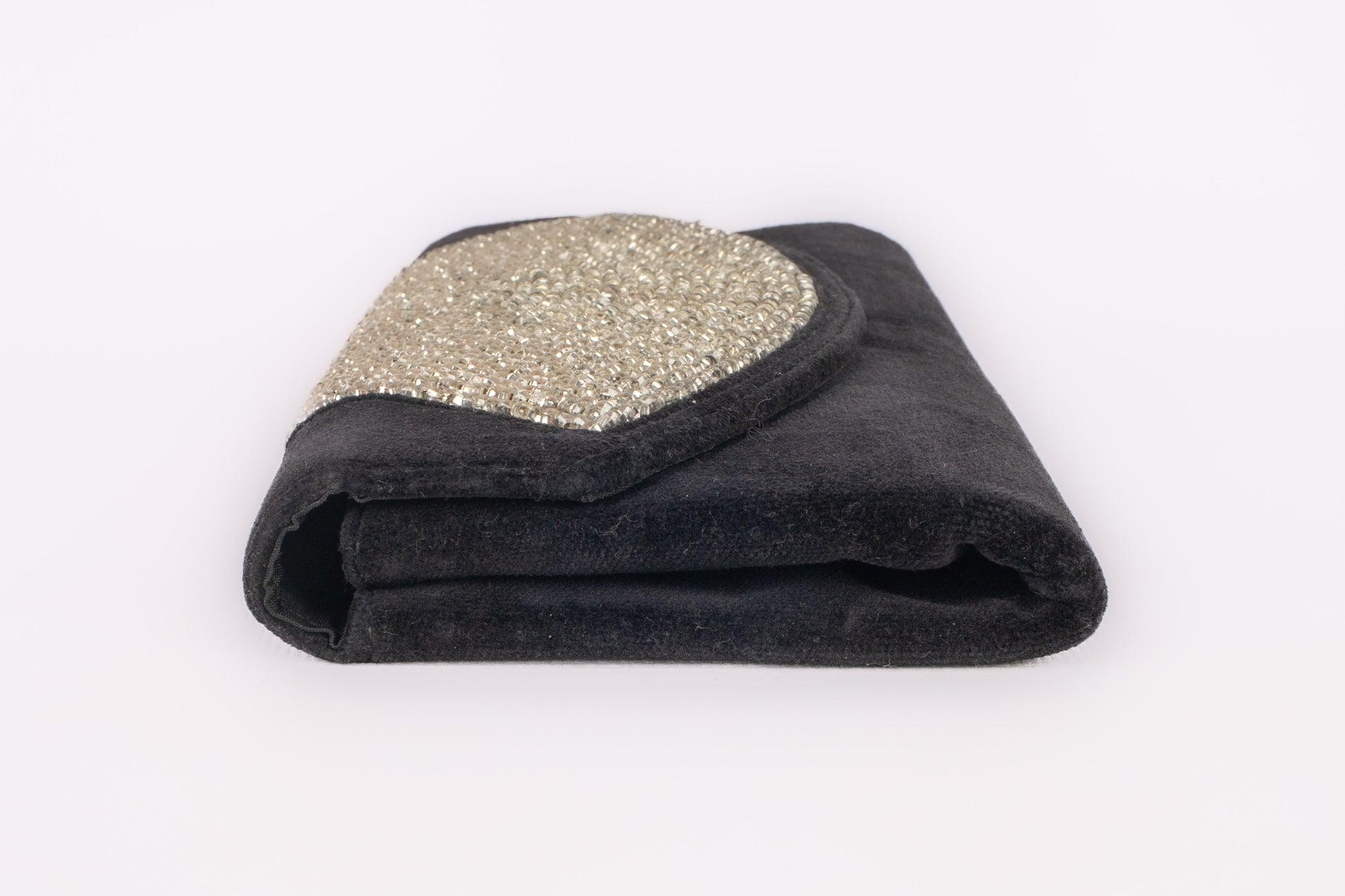 Pochette vintage in velluto nero in vendita 2