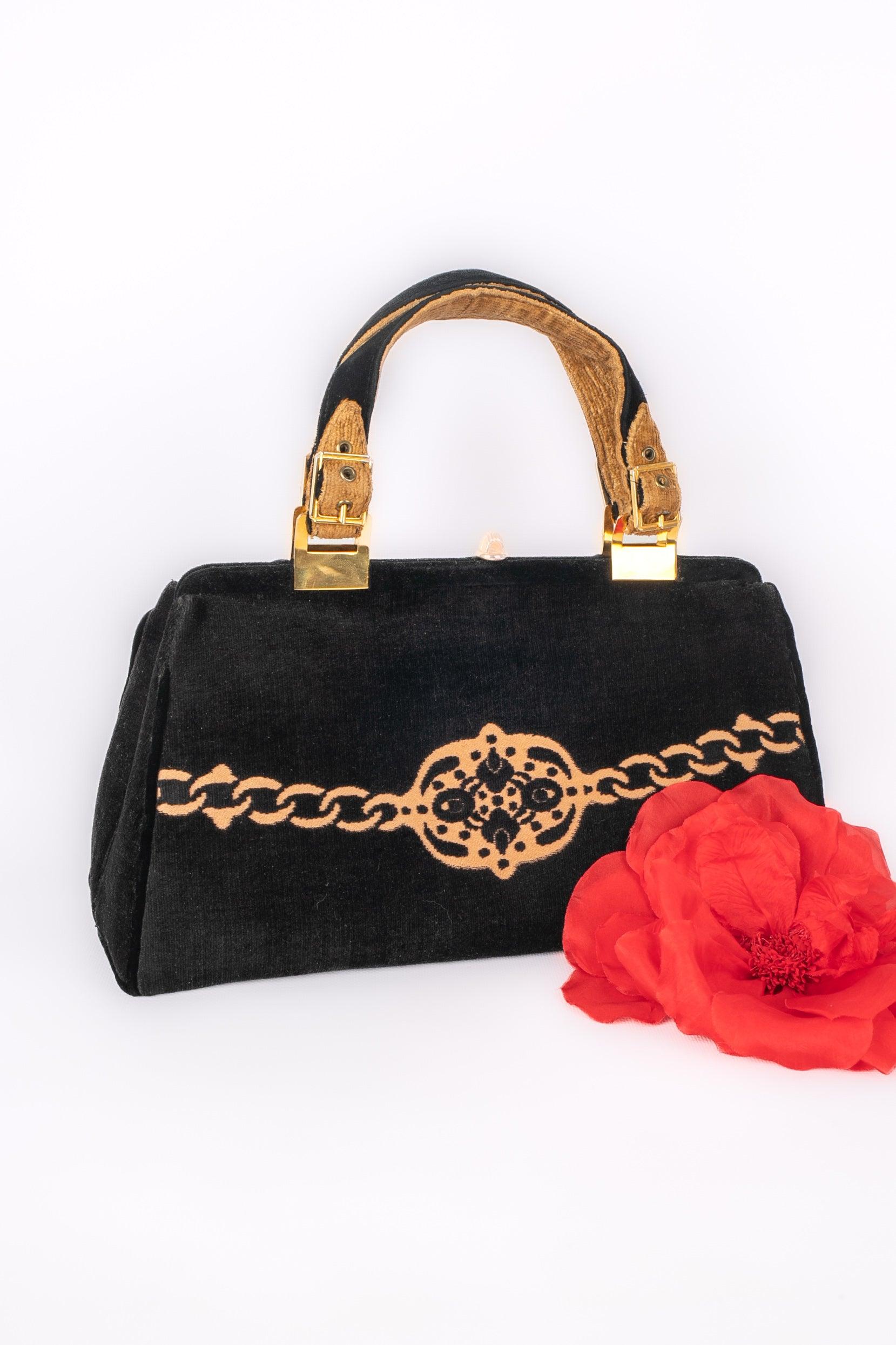 Vintage Black Velvet Handbag For Sale 7