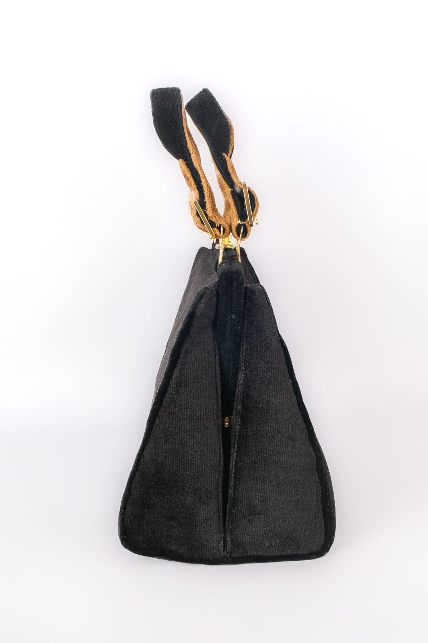 Vintage Black Velvet Handbag In Excellent Condition For Sale In SAINT-OUEN-SUR-SEINE, FR