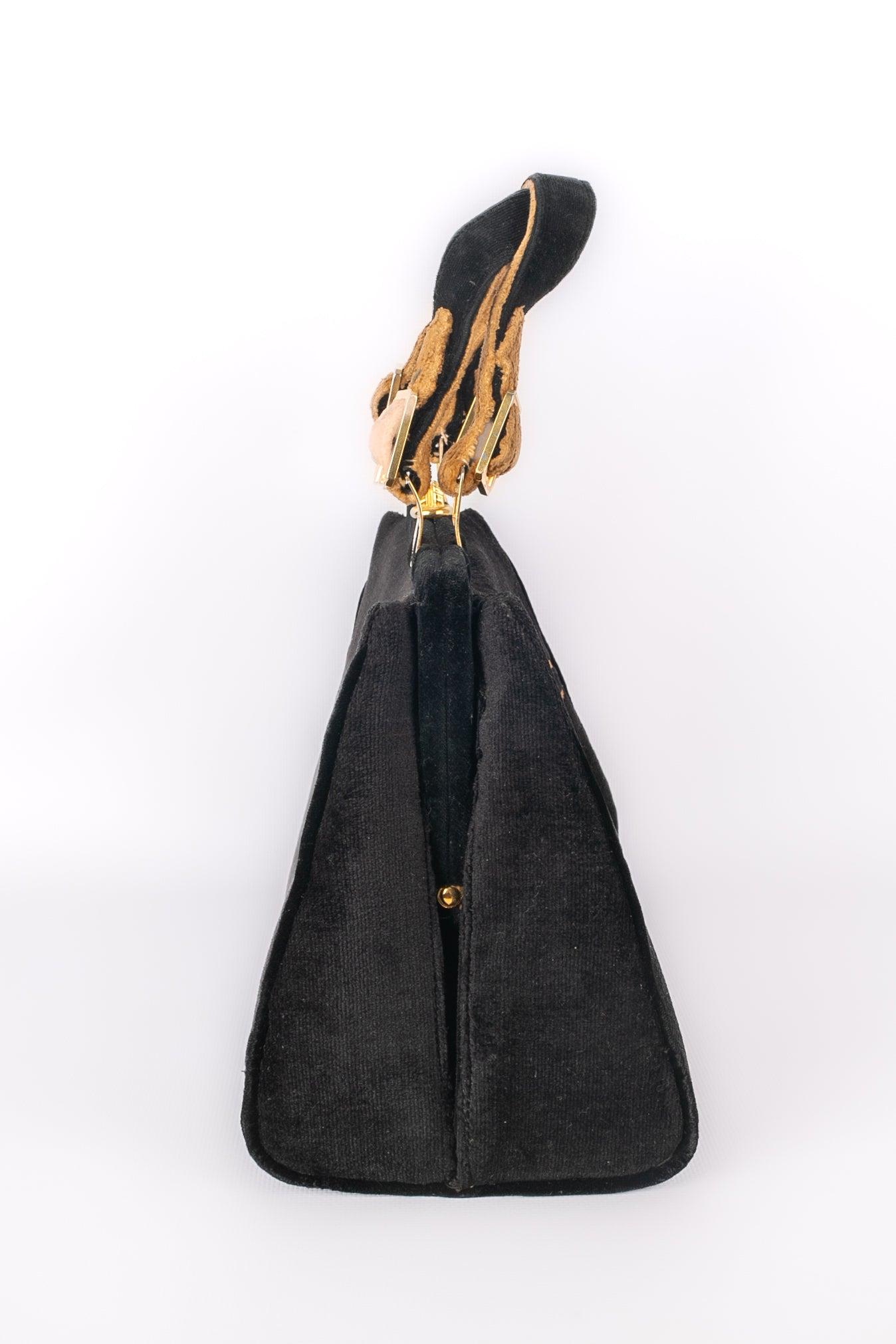 Vintage Black Velvet Handbag For Sale 2