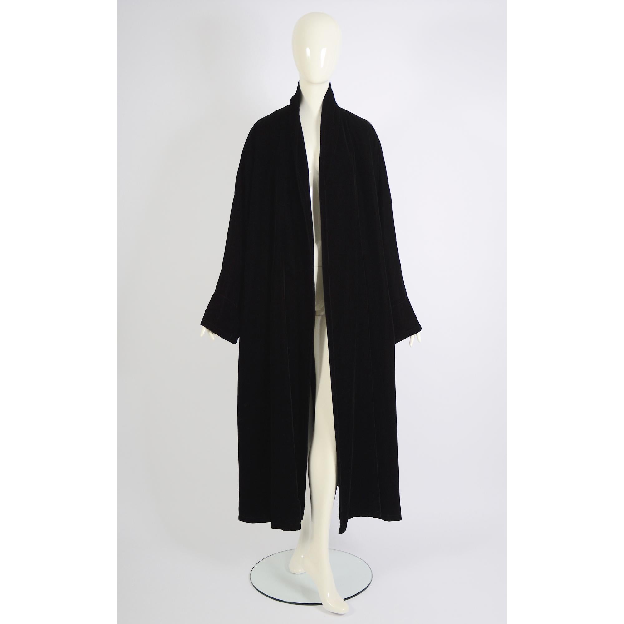Vintage Black Velvet Long Opera Style Coat by 90s Brand Anvers For Sale 6