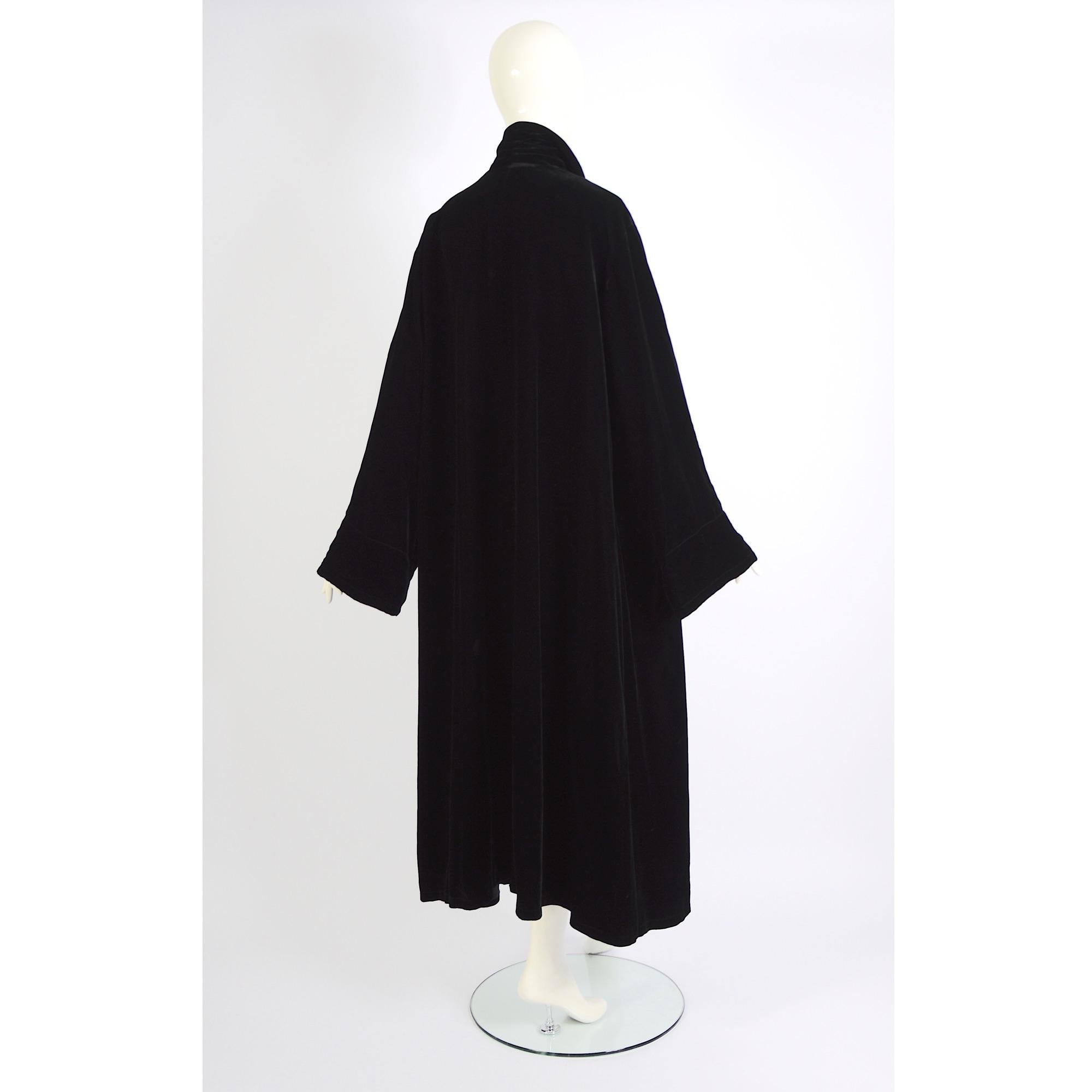 Vintage Black Velvet Long Opera Style Coat by 90s Brand Anvers For Sale 3
