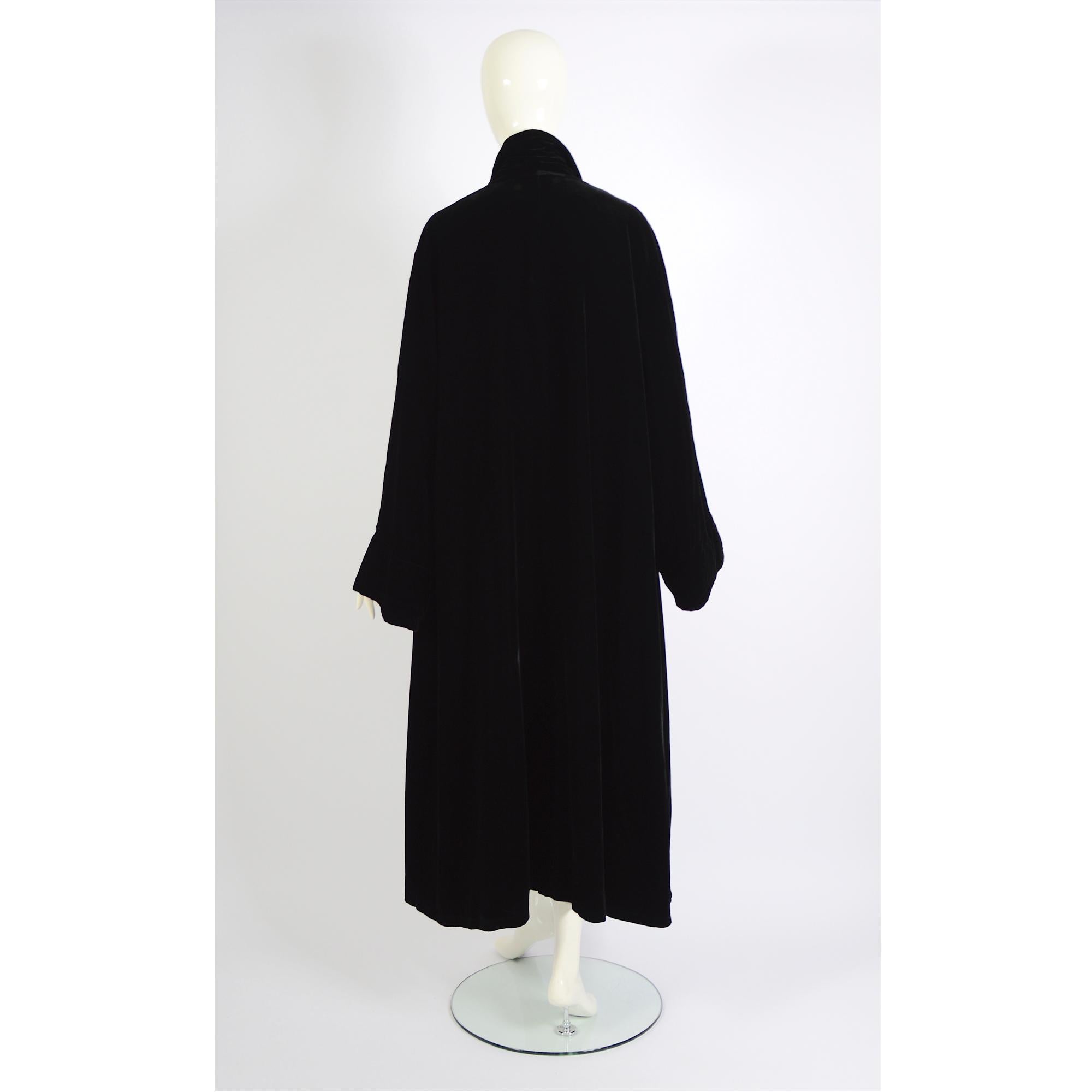 Vintage Black Velvet Long Opera Style Coat by 90s Brand Anvers For Sale 4