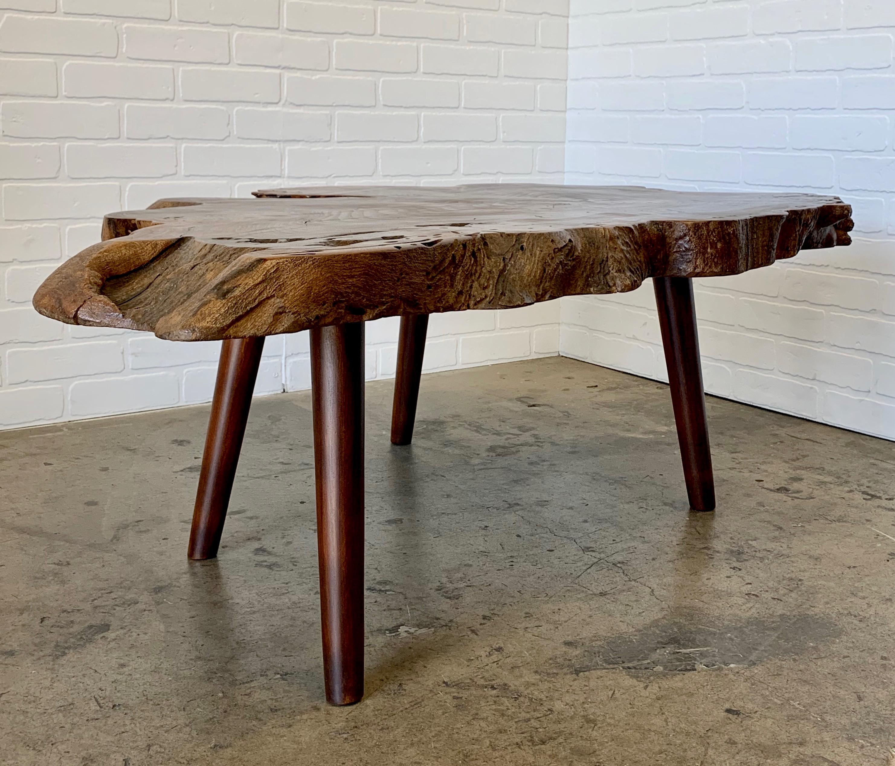Vintage modern large American walnut slab with extreme burl edge and sprawled legs
Made from vintage items.