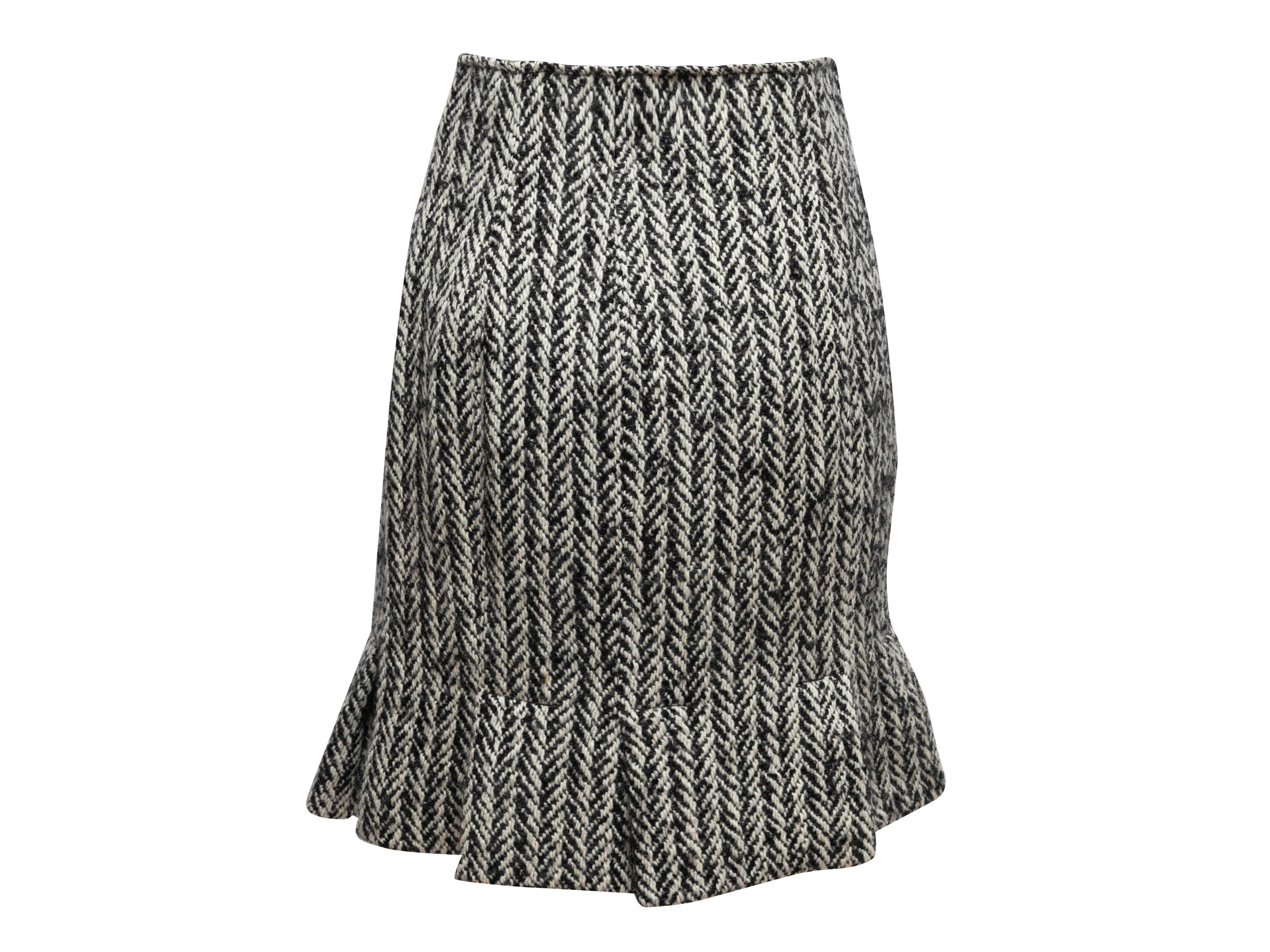 Women's Vintage Black & White Calvin Klein Herringbone Wool Skirt Size US 6 For Sale