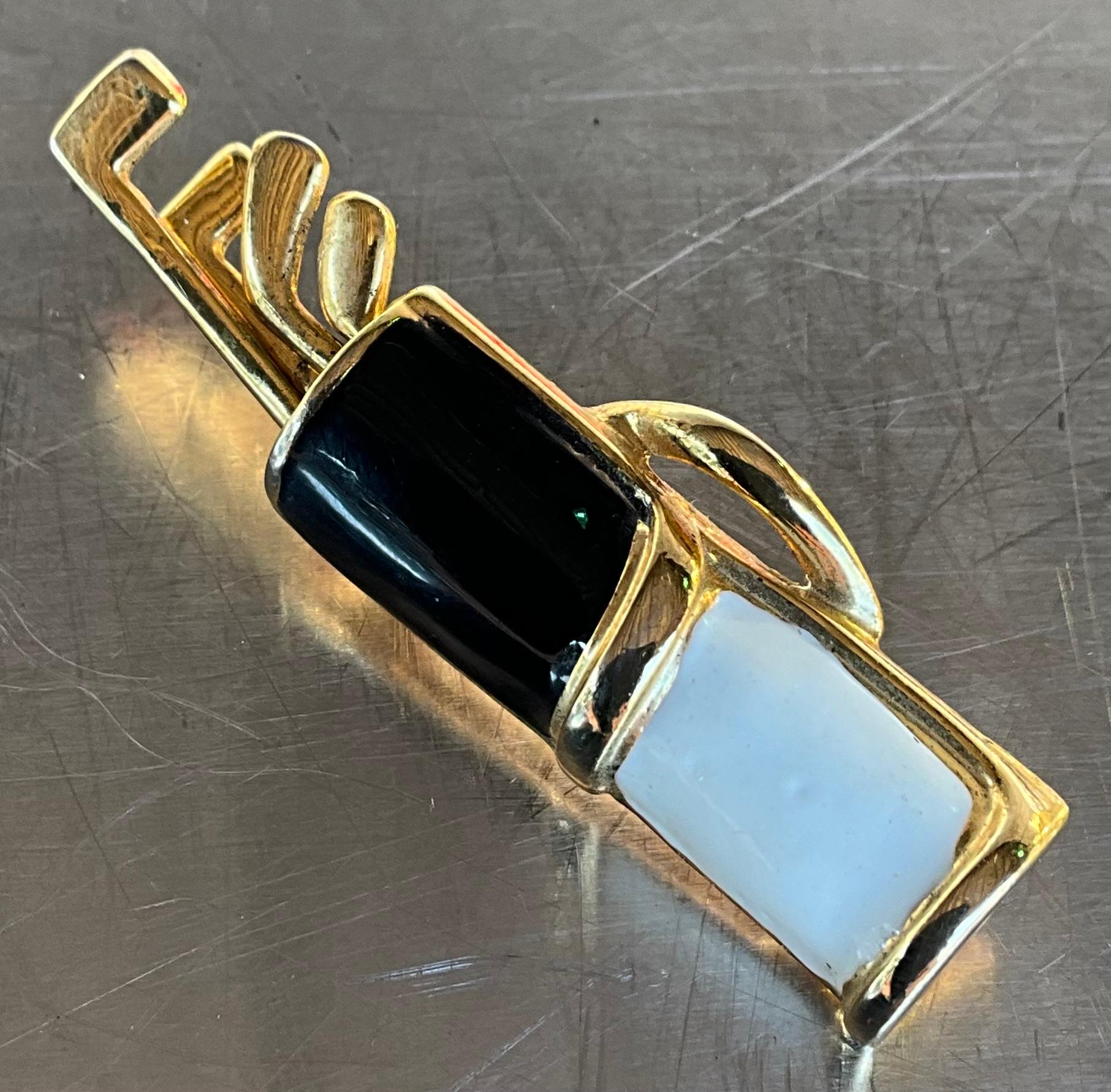 Vintage Black/White Enamel Golf Bag Brooch For Sale 1