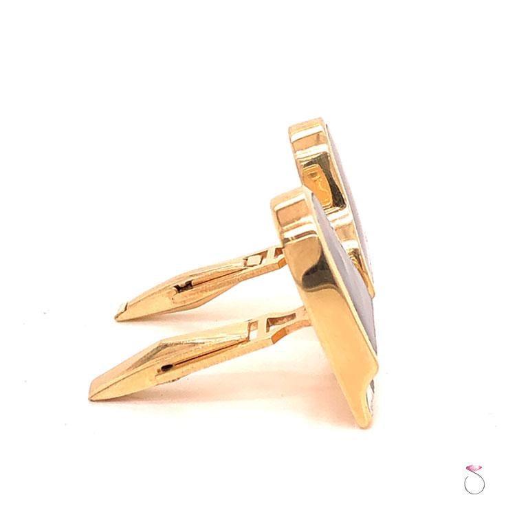 Vintage Black and White Enamel Piano Cufflinks in 14 Karat Yellow Gold In Good Condition For Sale In Honolulu, HI