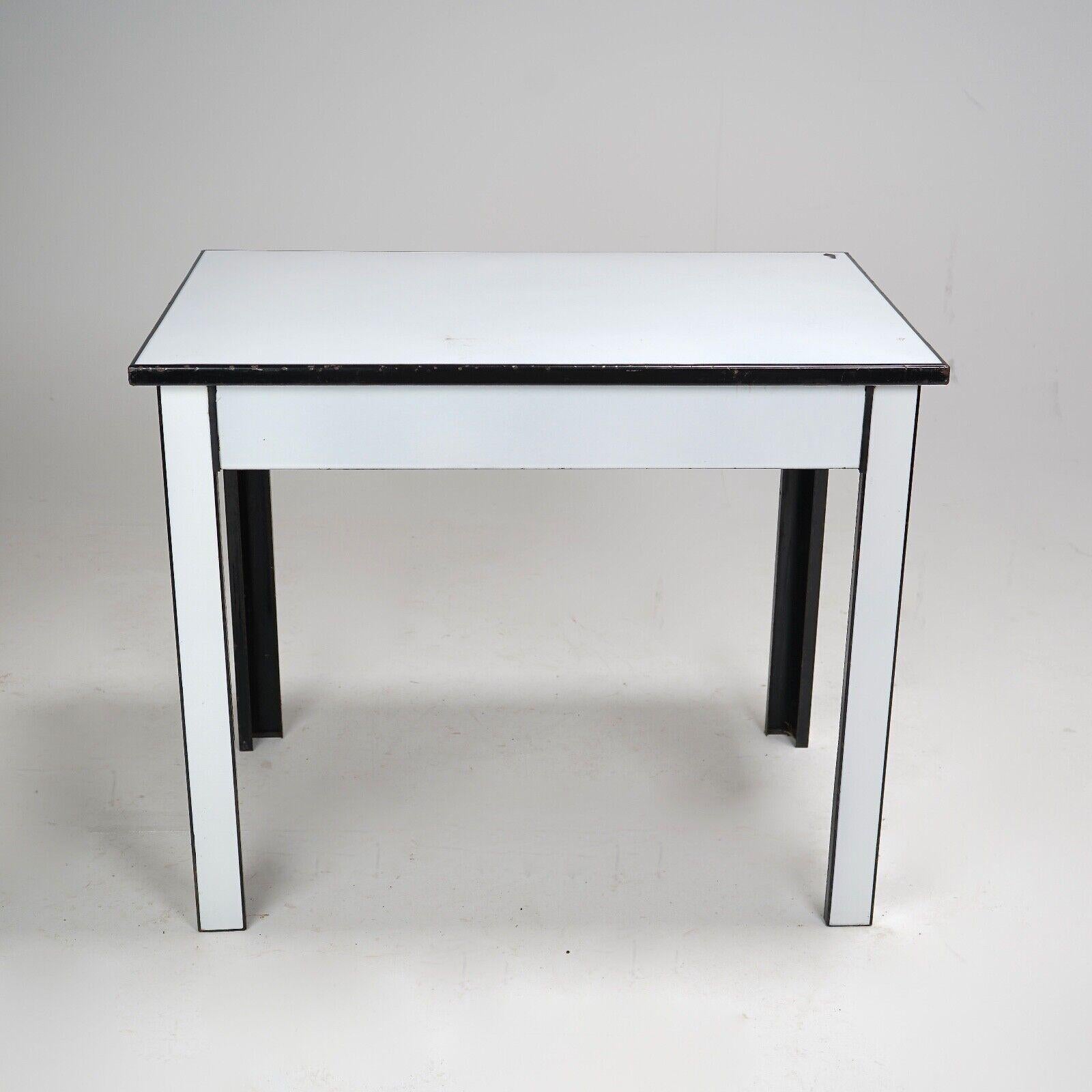 Mesa rectangular esmaltada francesa vintage en blanco y negro en Bueno estado para la venta en Dorchester, GB