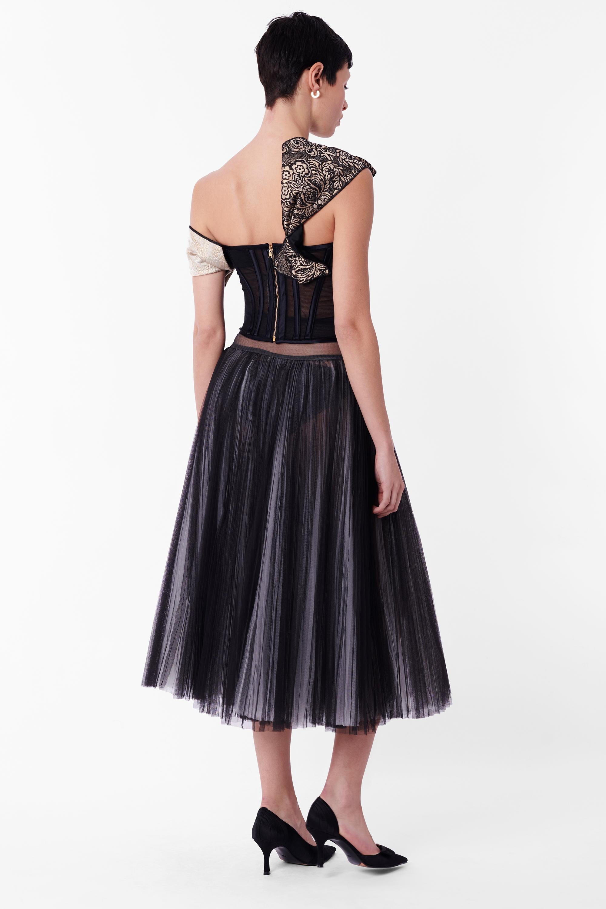 Vintage Black White Layered Tulle Sheer Skirt In Excellent Condition For Sale In London, GB