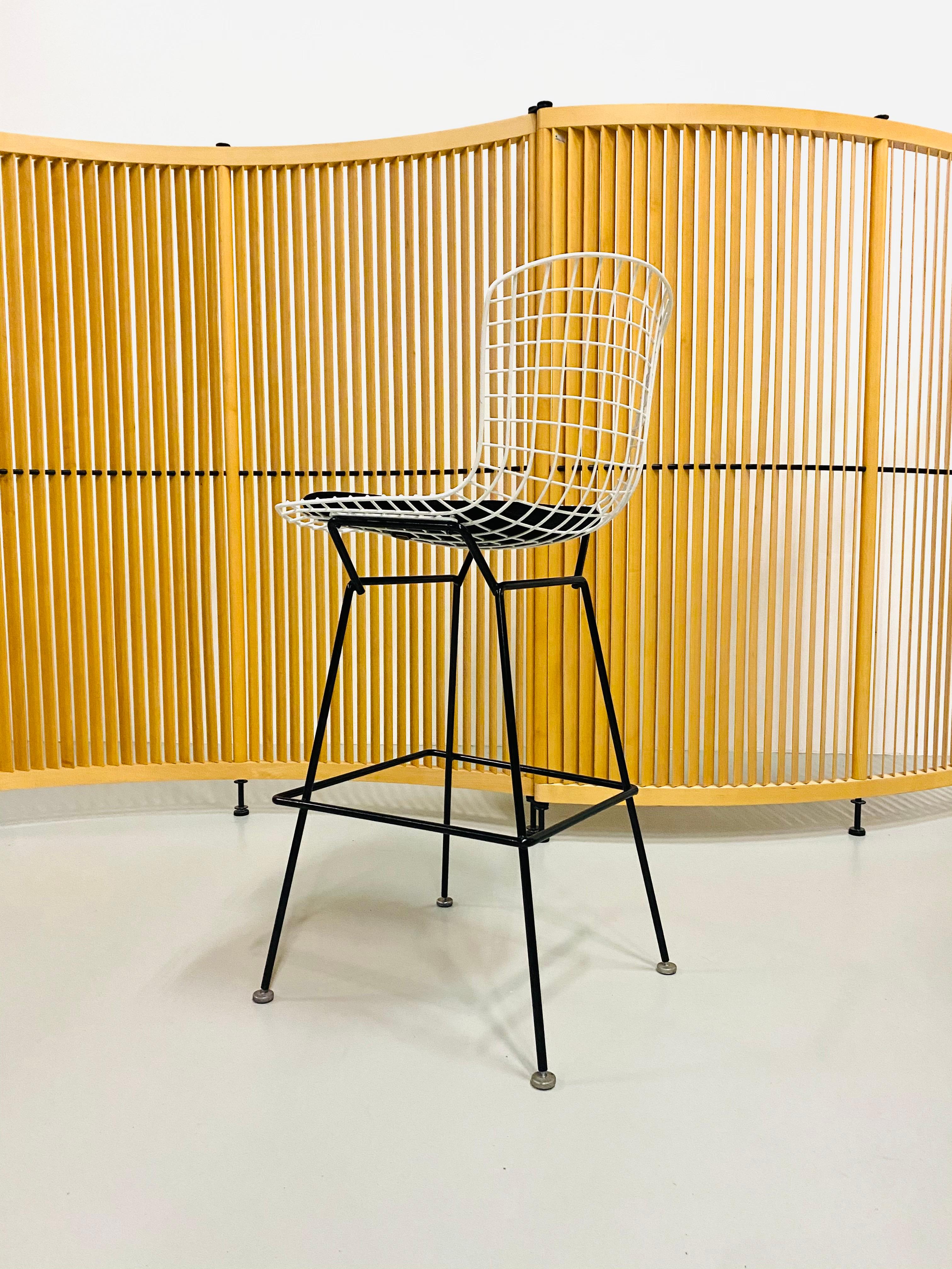 Vintage Black & White Wire Barstools by Harry Bertoia for Knoll Inc, Set of 6 8