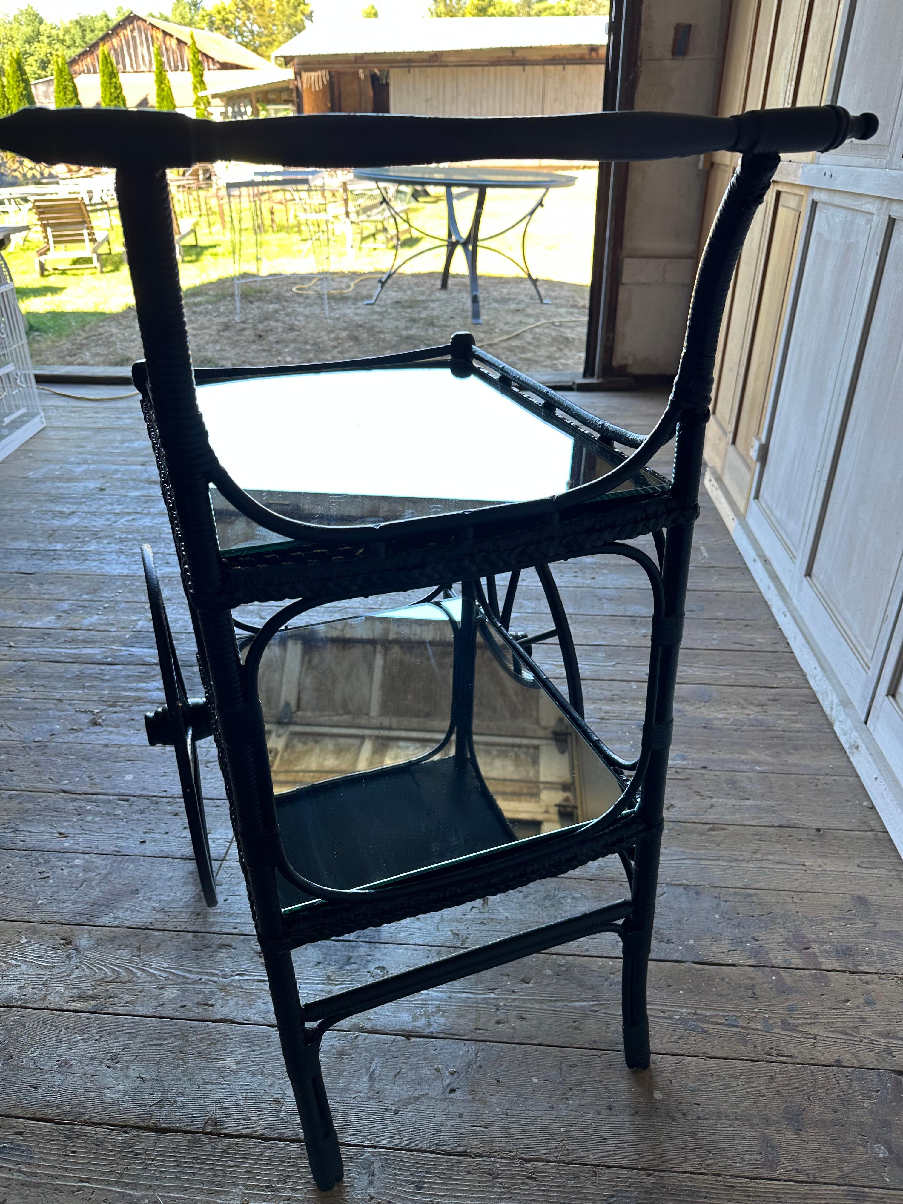 Vintage Black Wicker Serving Cart In Good Condition For Sale In Sheffield, MA