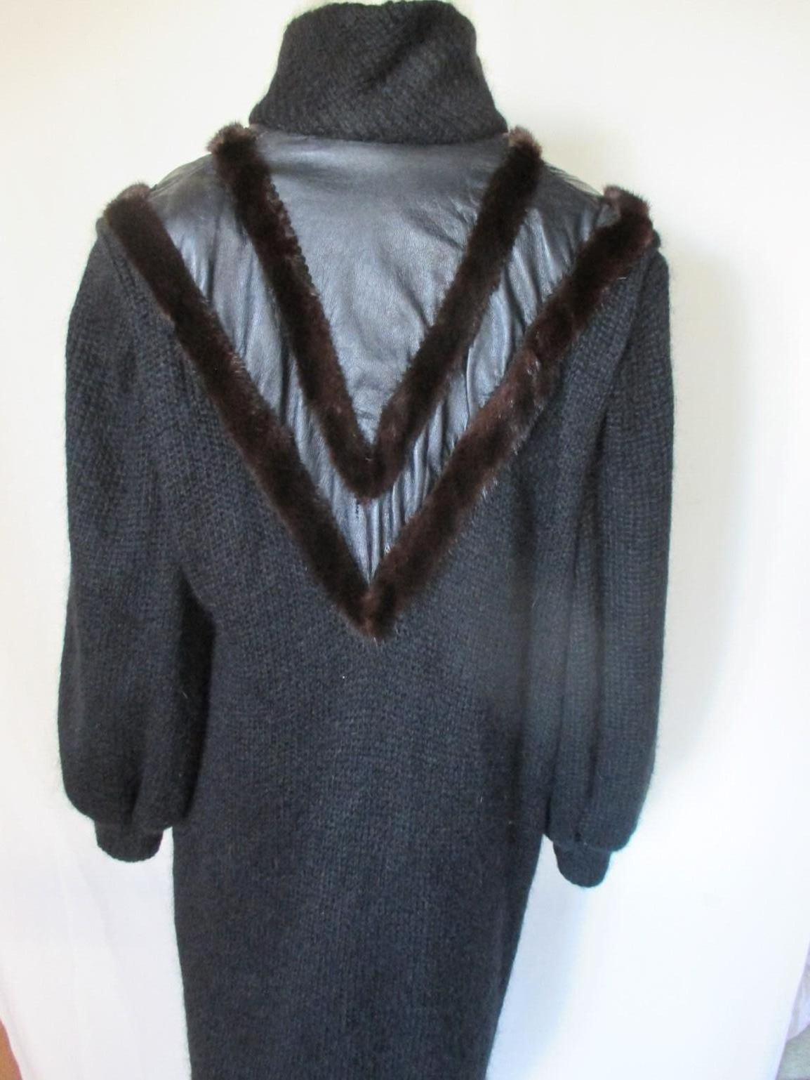 Women's or Men's Vintage Black Wool Mink Fur Coat Vest  For Sale