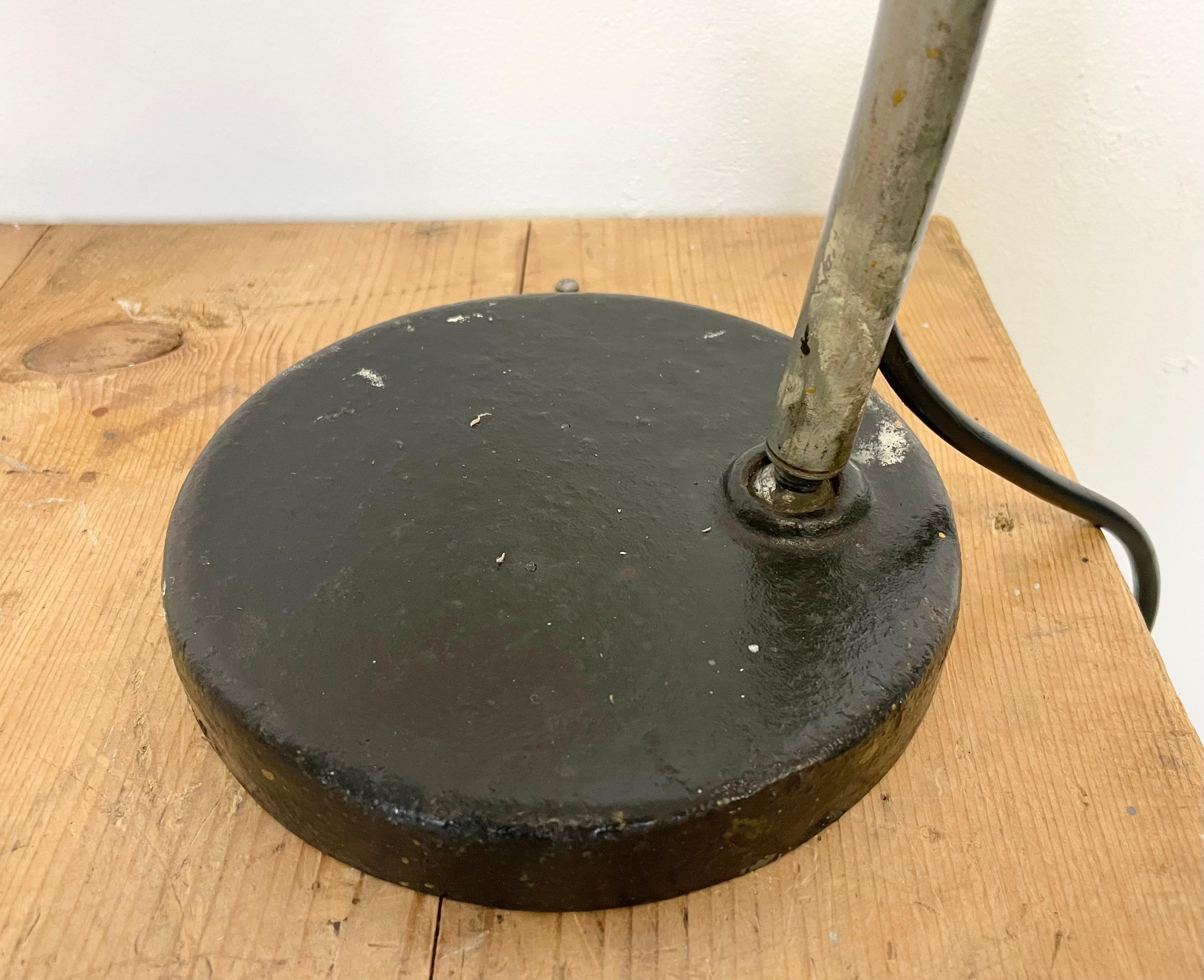Industrial Vintage Black Workshop Table Lamp, 1950s For Sale